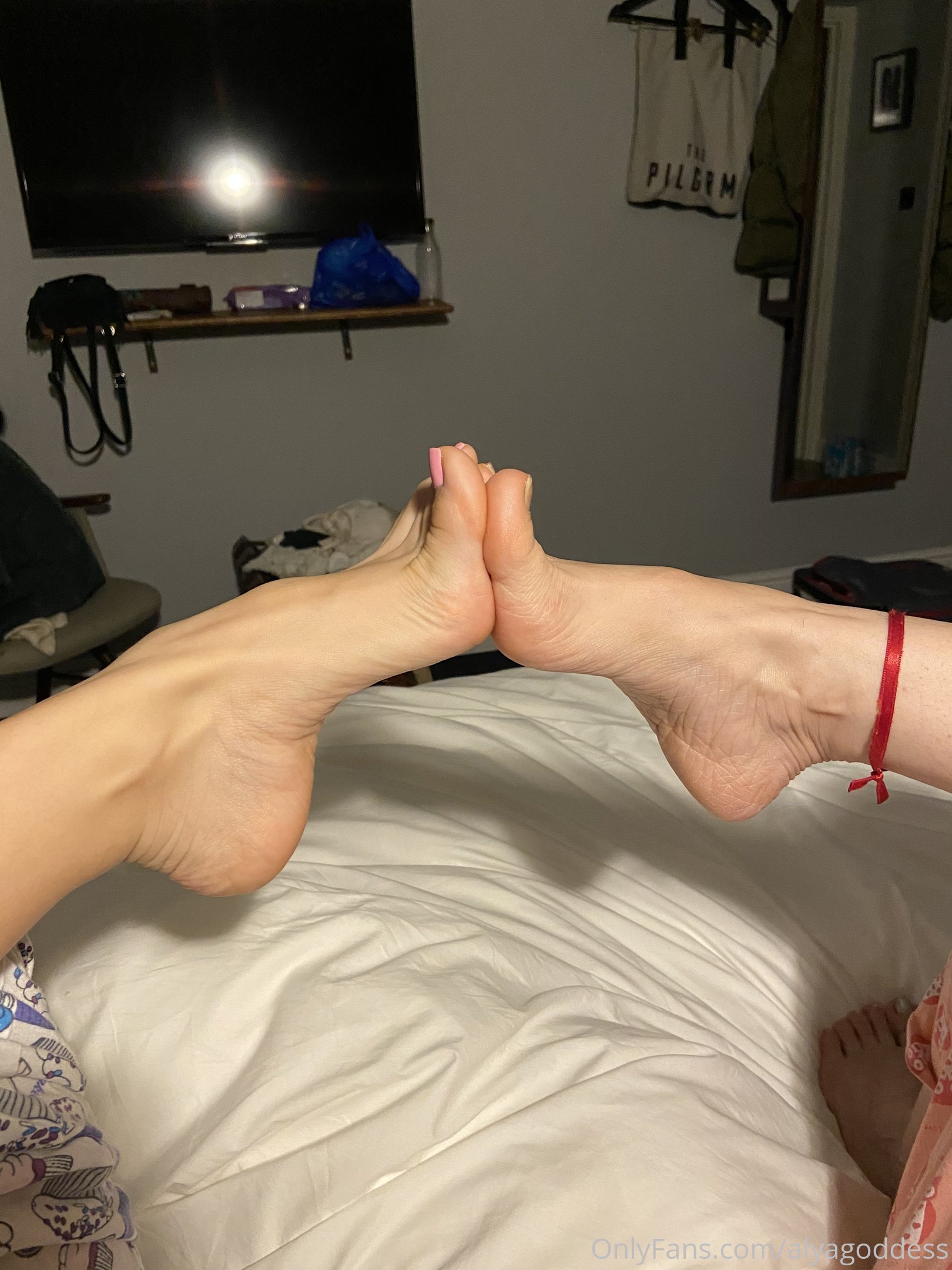 alyagoddess feet