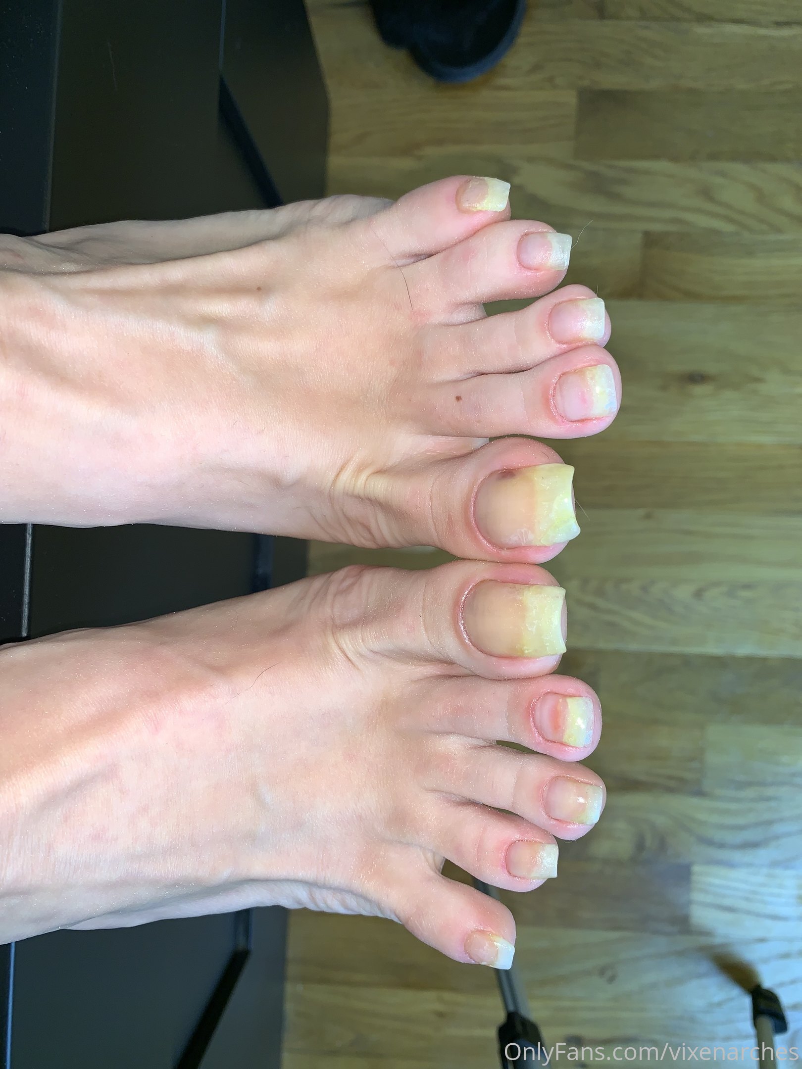 vixenarches feet