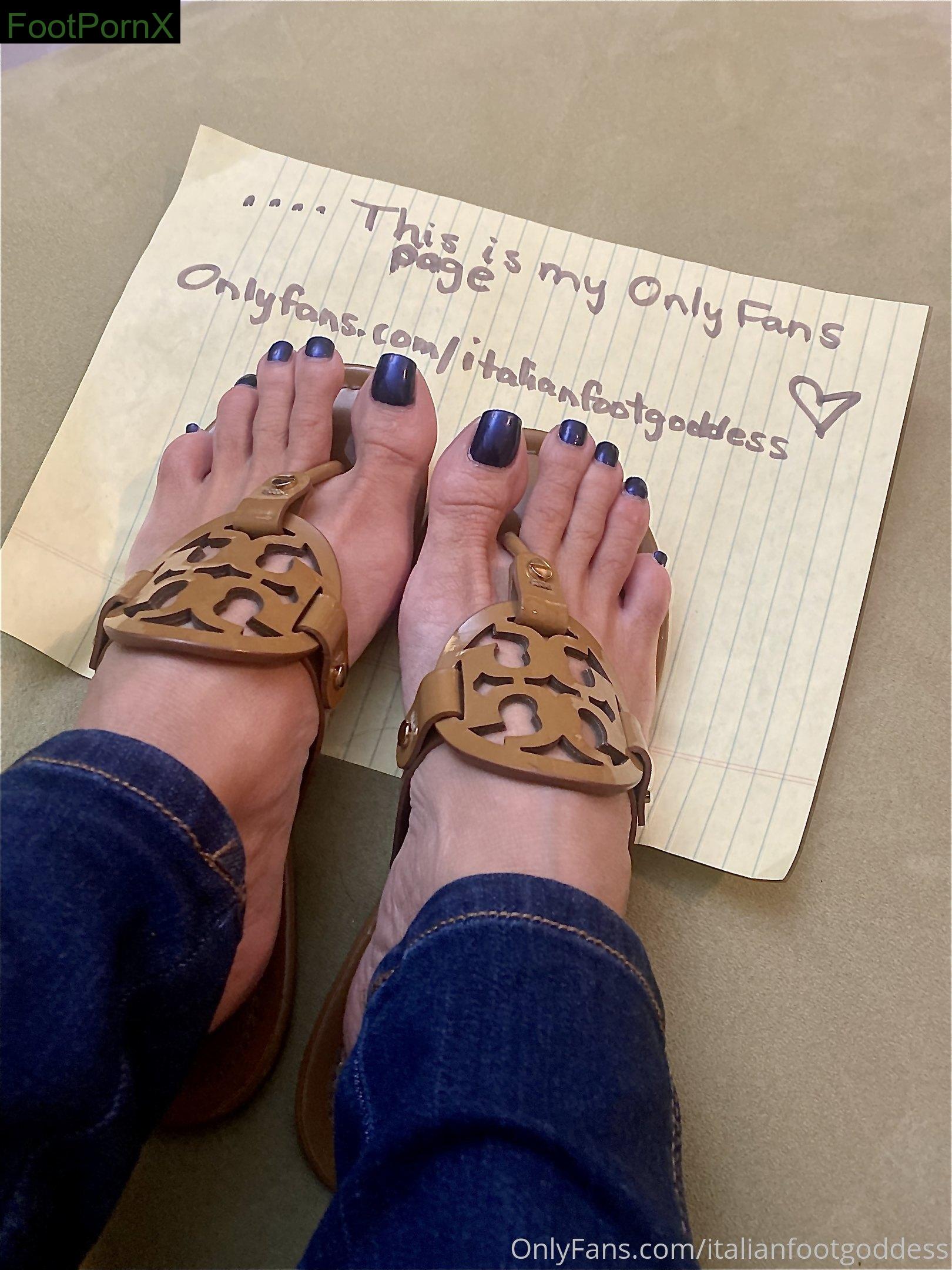 italianfootgoddess feet