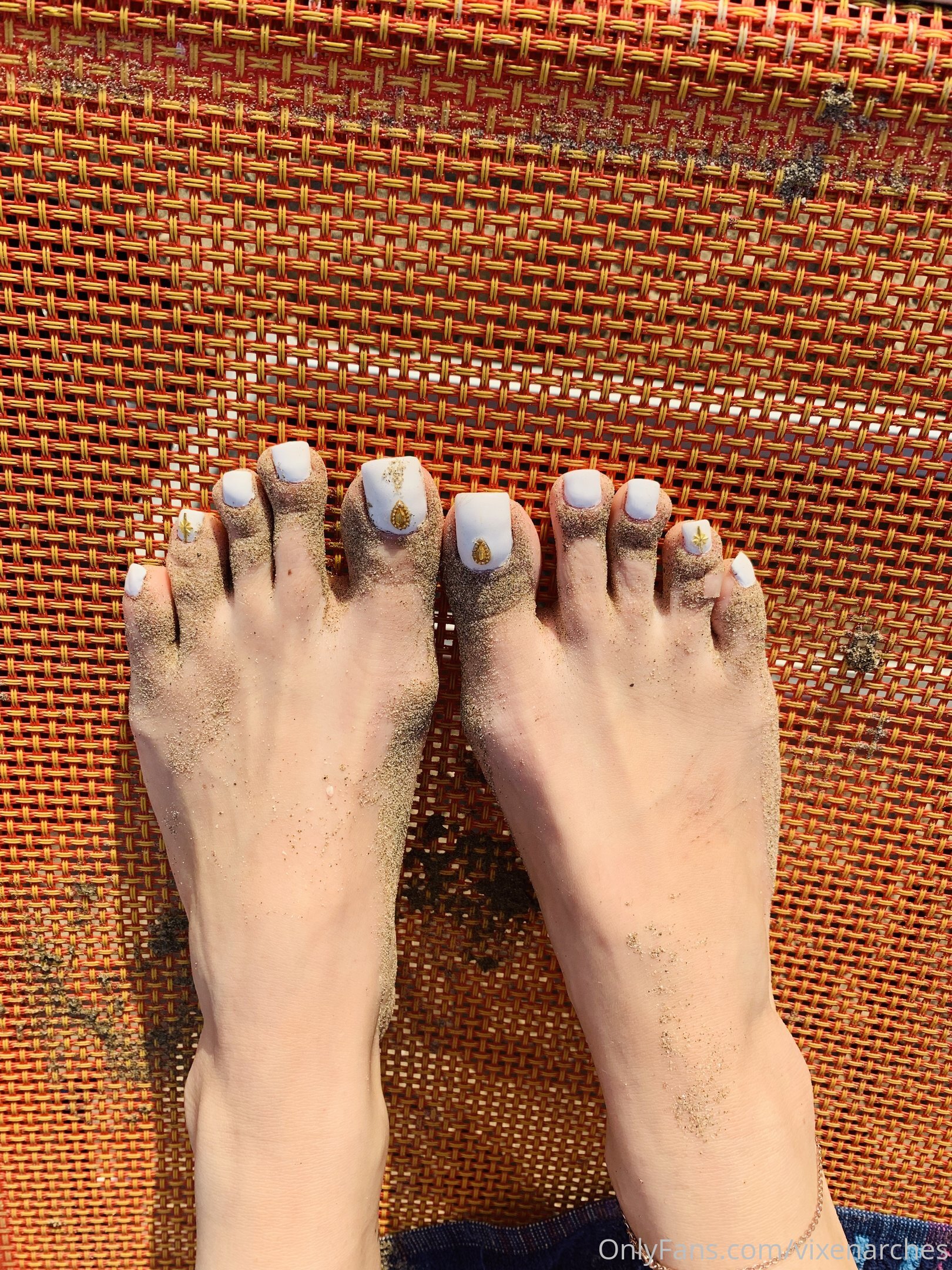 vixenarches feet