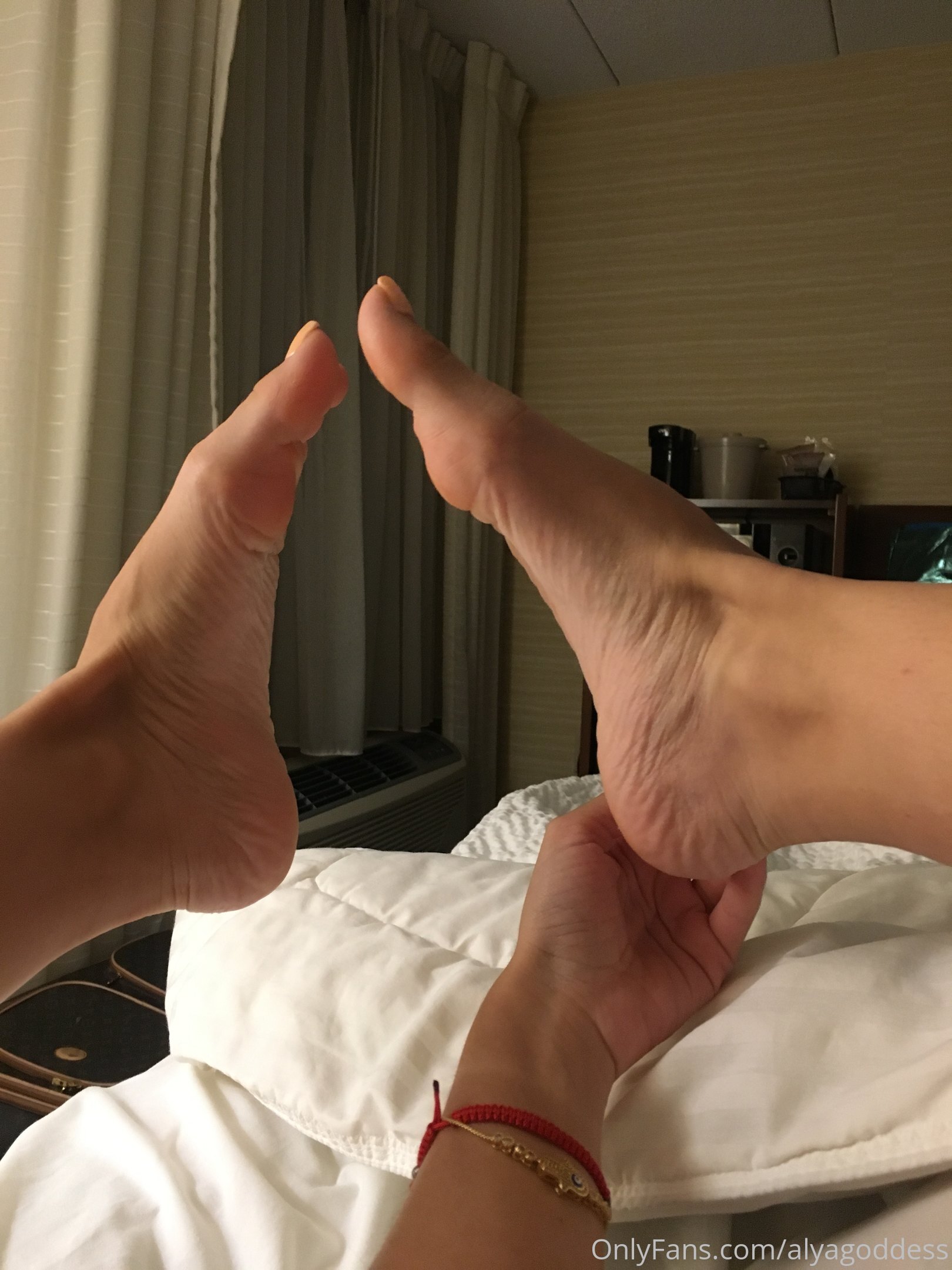 alyagoddess feet