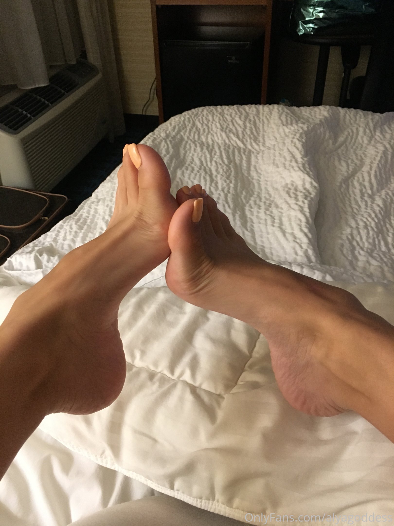 alyagoddess feet