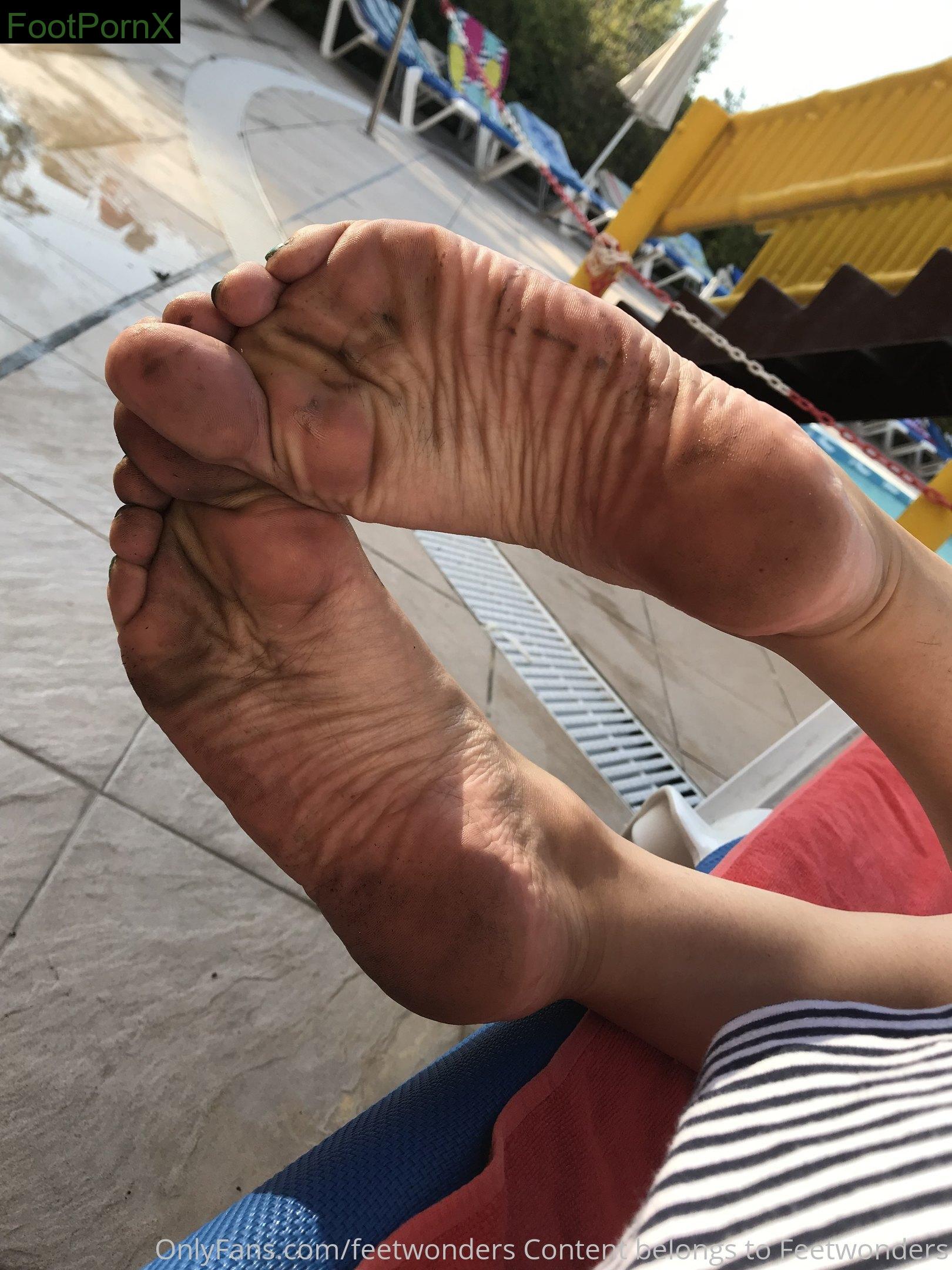 Feet Wonder feet