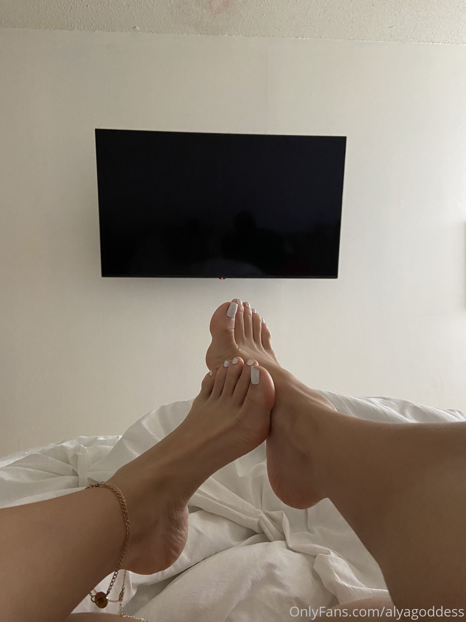 alyagoddess feet