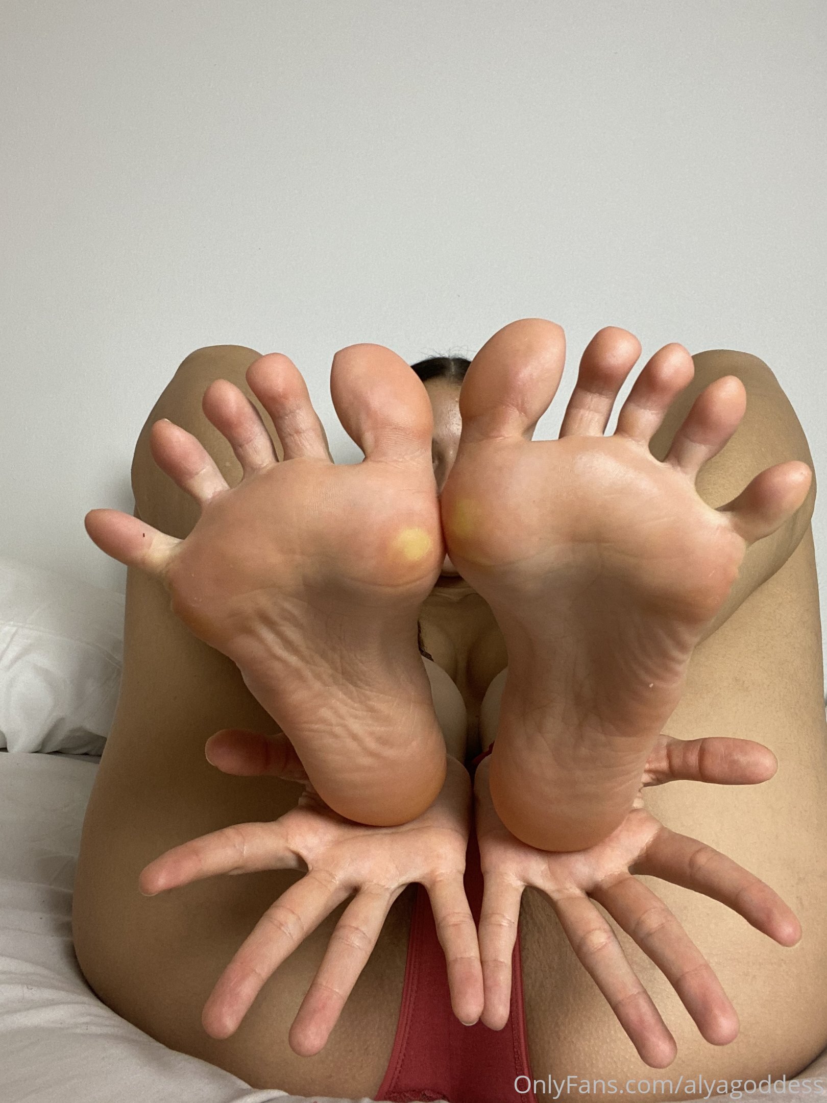 alyagoddess feet