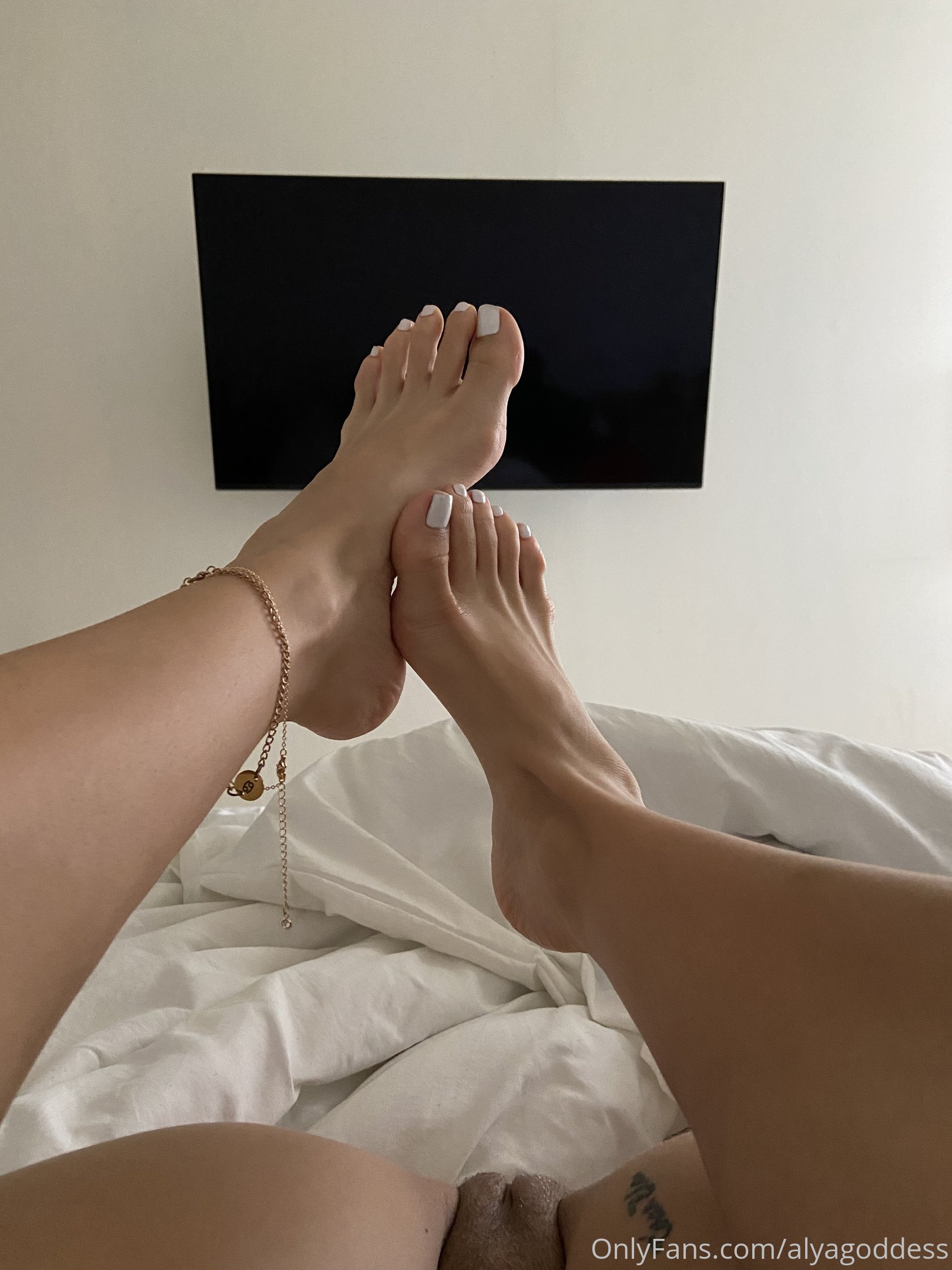 alyagoddess feet