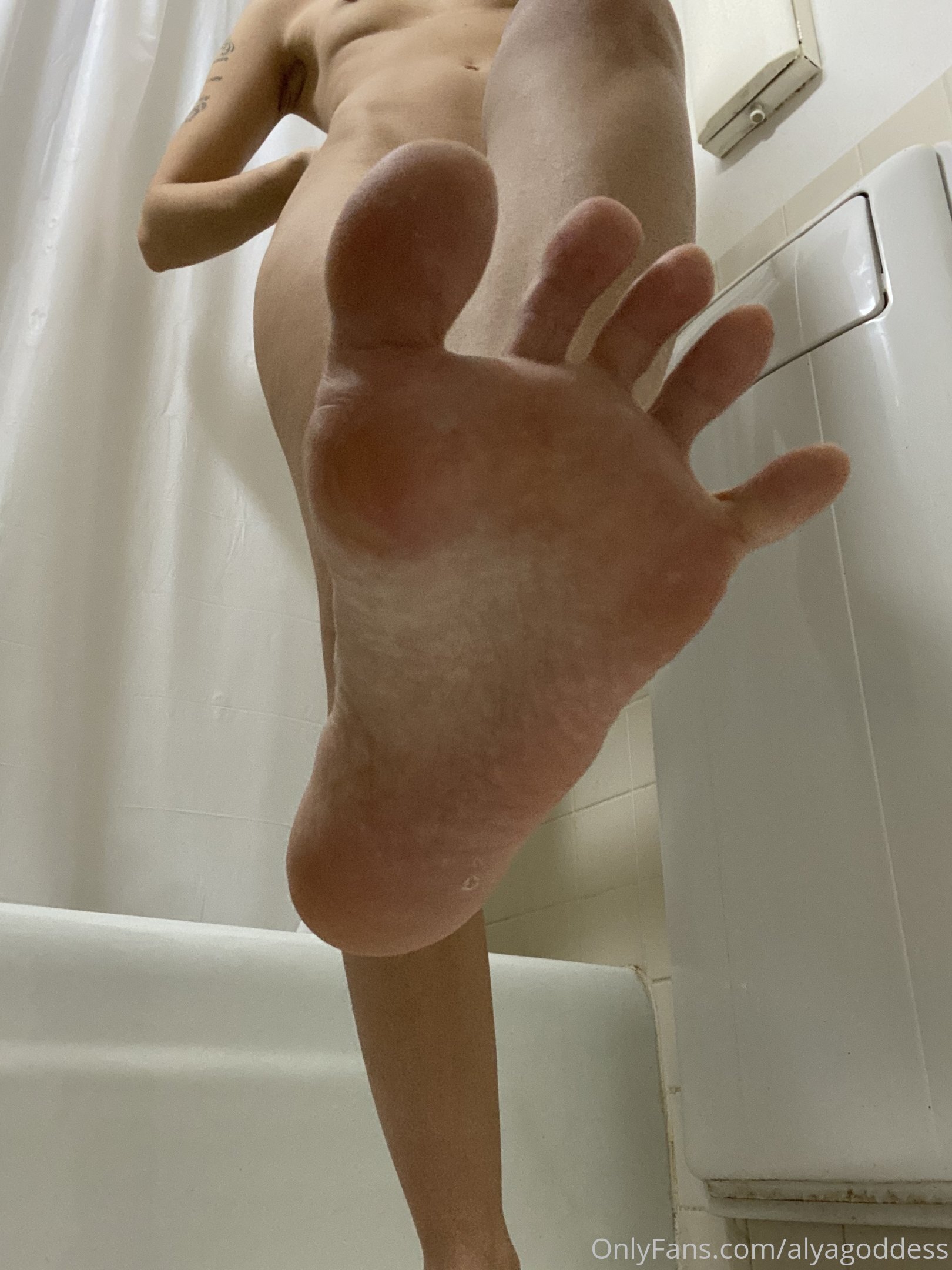 alyagoddess feet