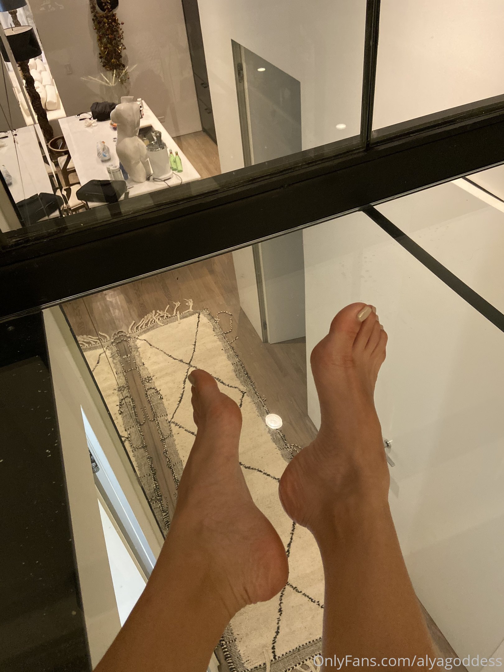 alyagoddess feet