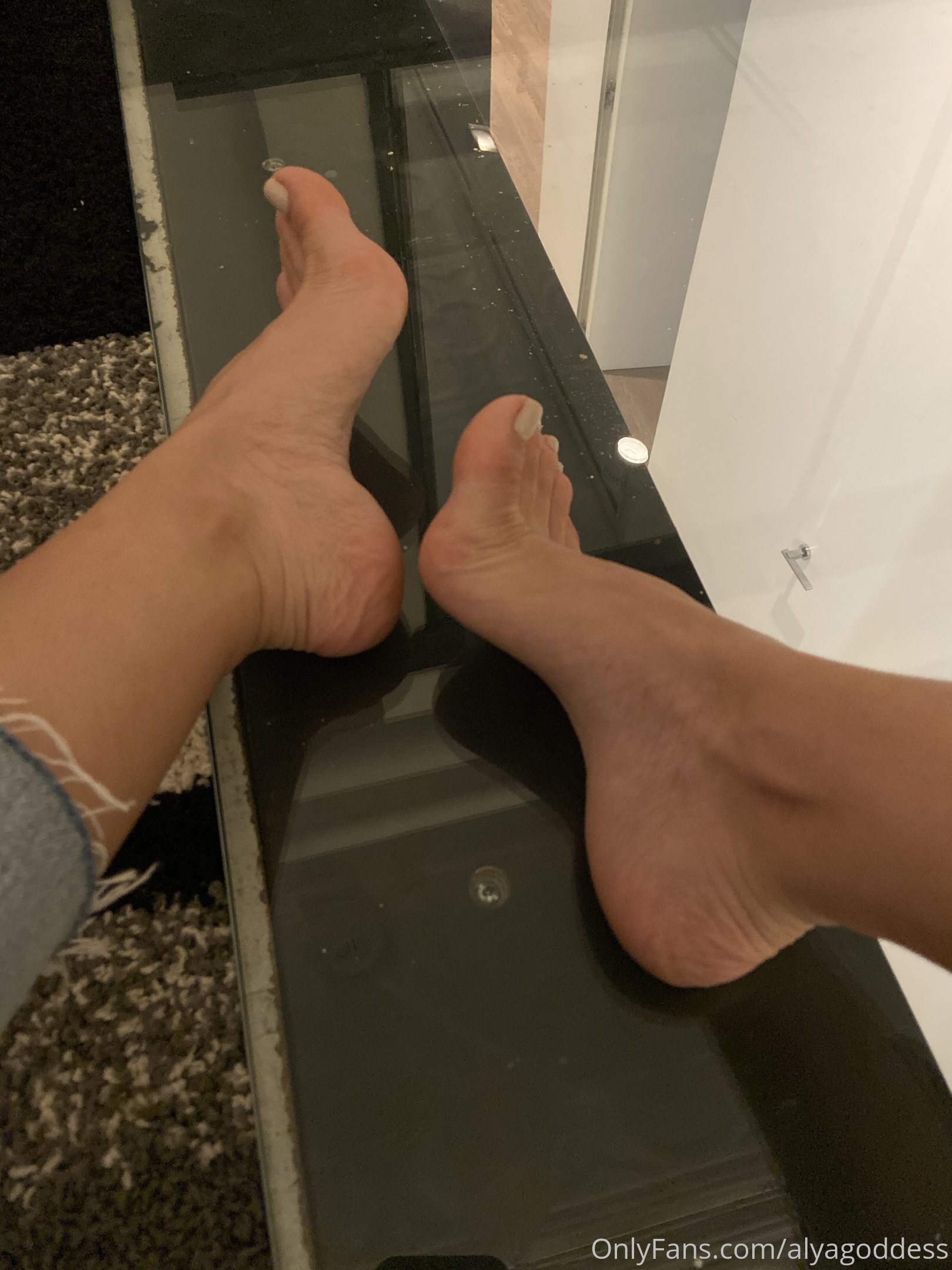 alyagoddess feet