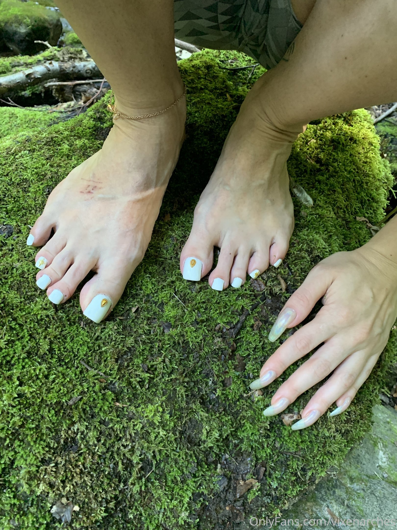 vixenarches feet