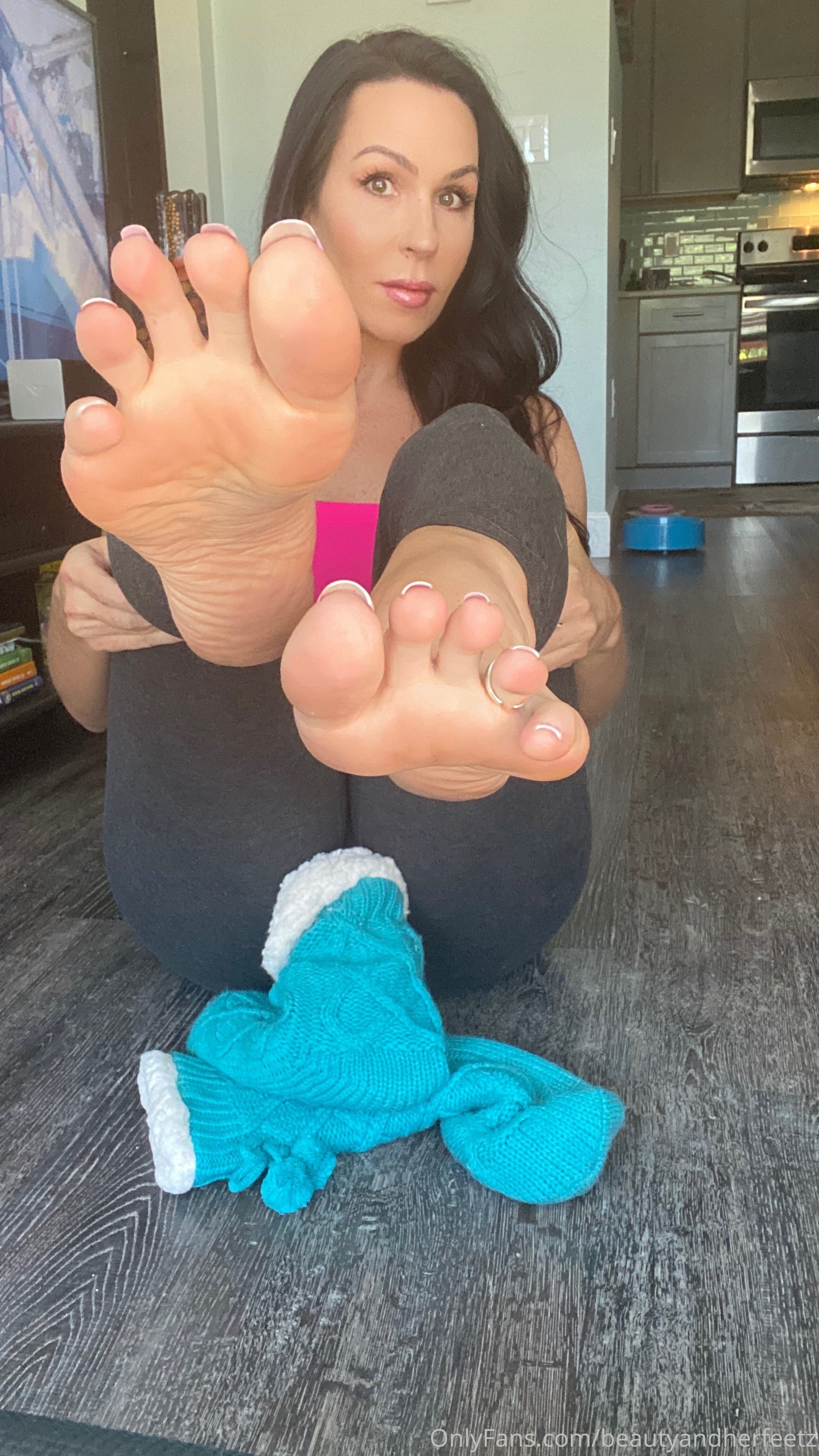 beautyandherfeetz feet