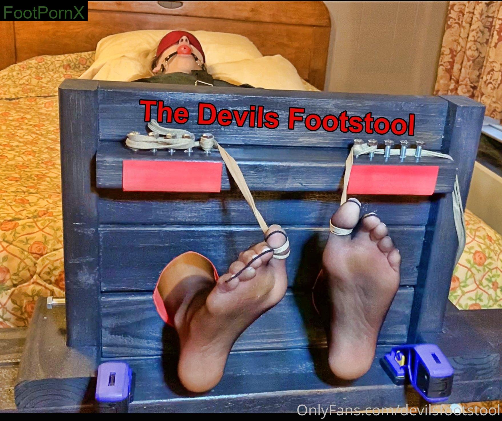 devilsfootstool feet