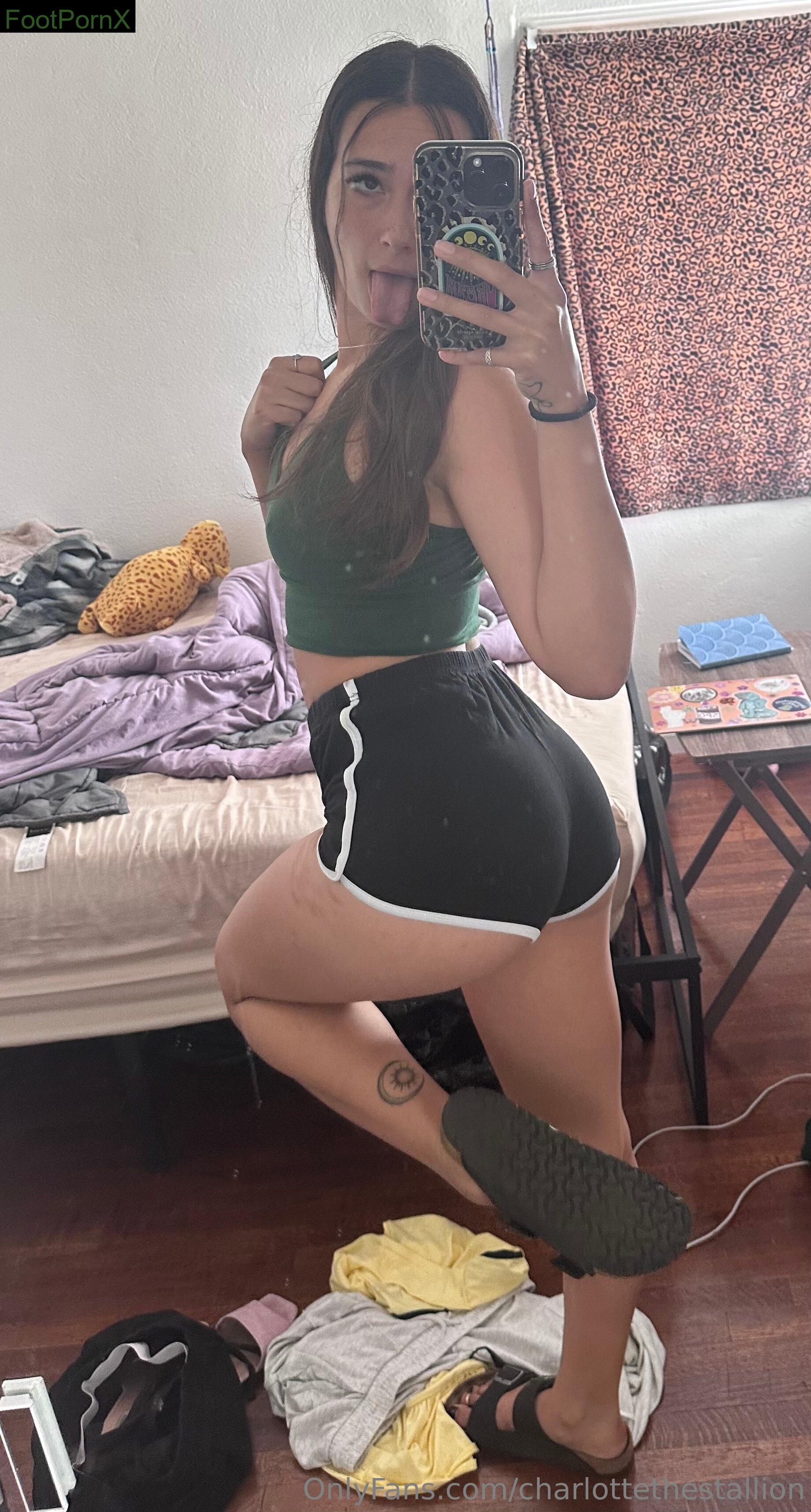 charlottethestallion feet