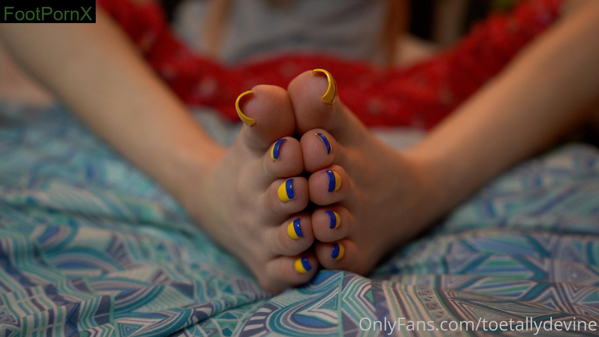 toetallydevine feet