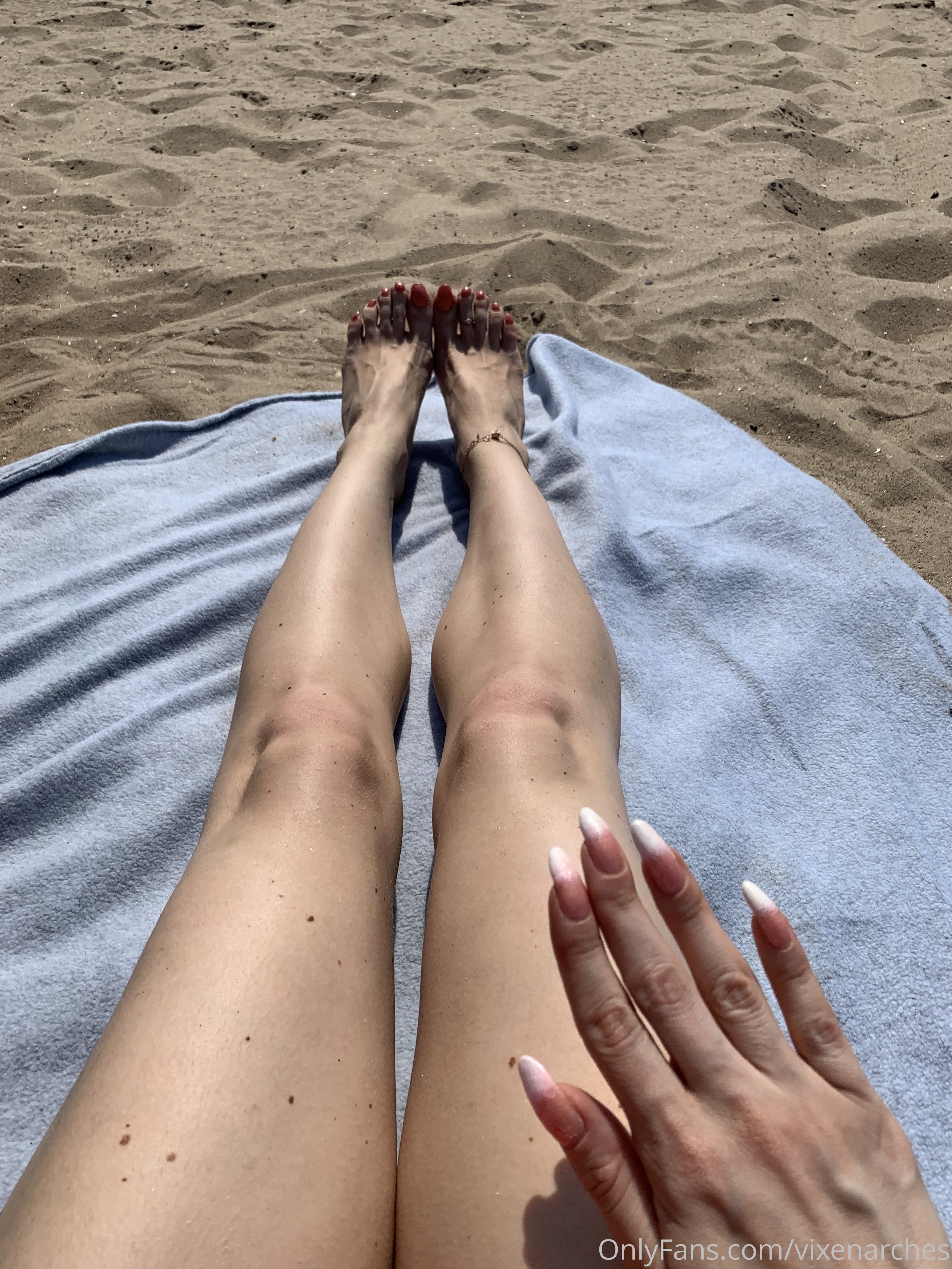 vixenarches feet