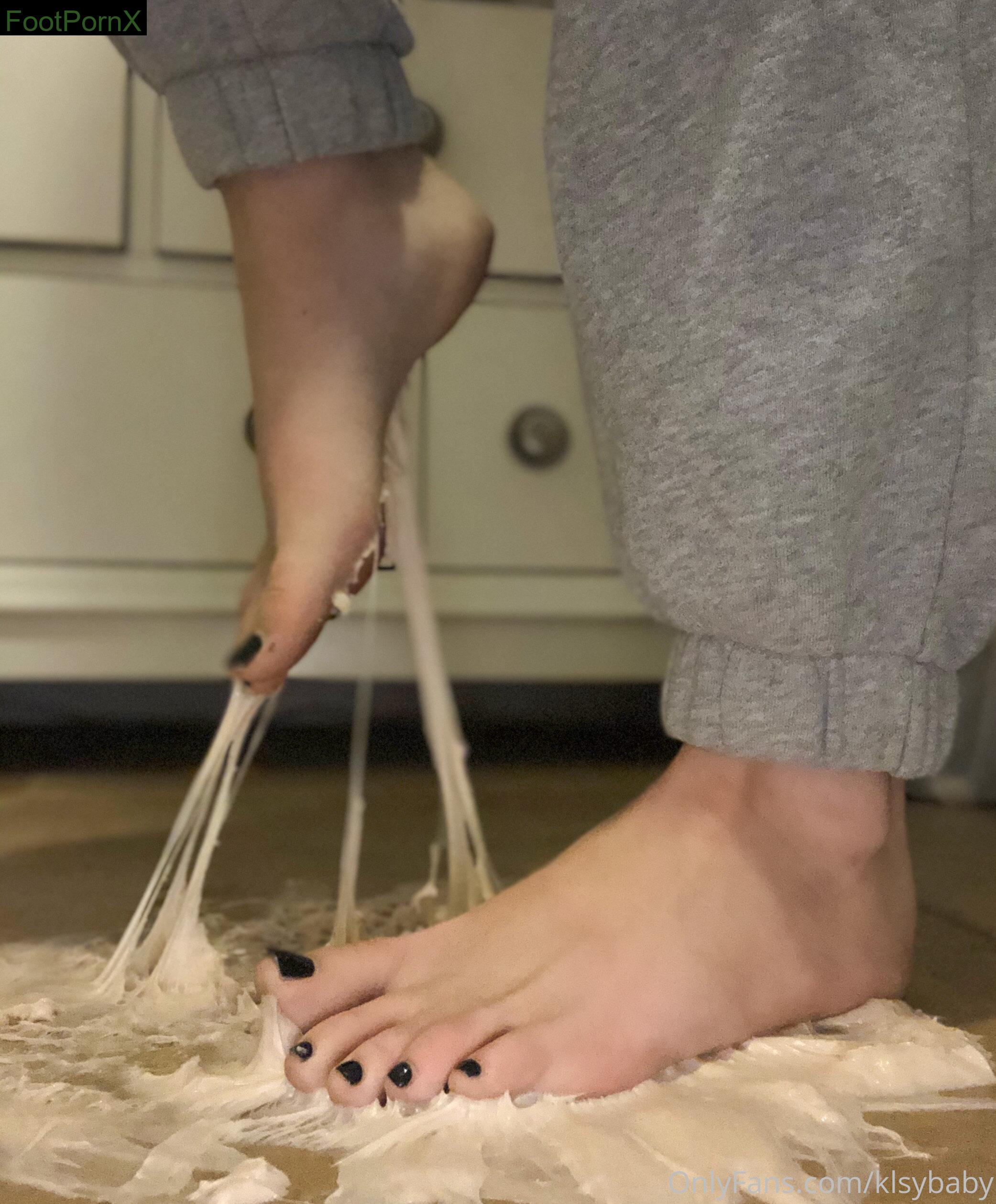 Klsybaby feet