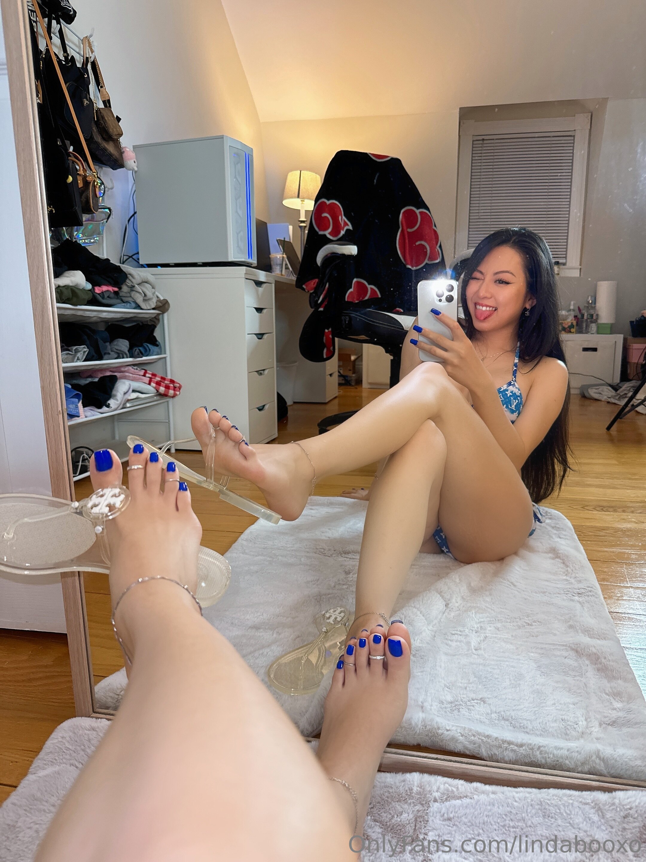 lindabooxo feet