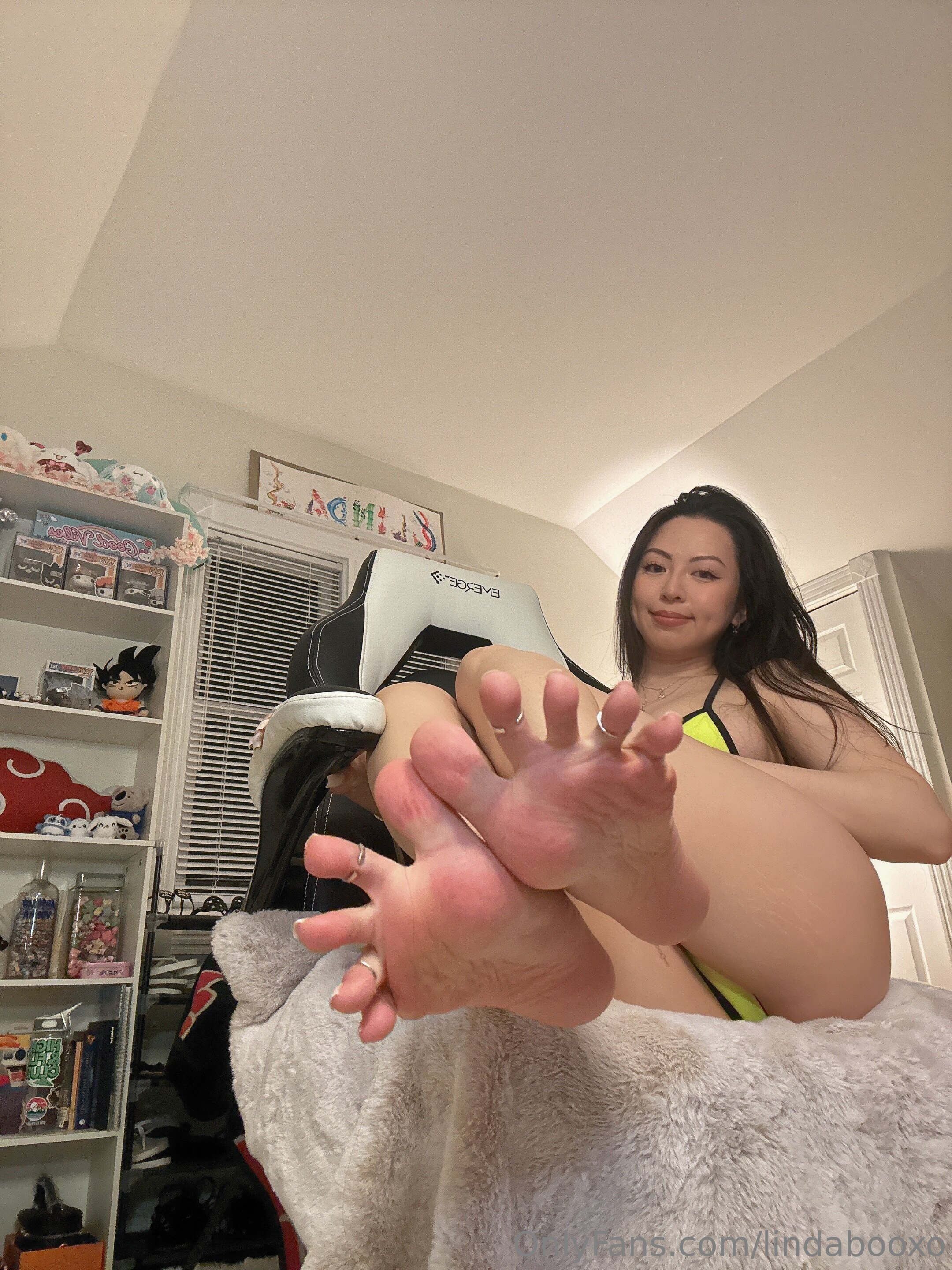 lindabooxo feet