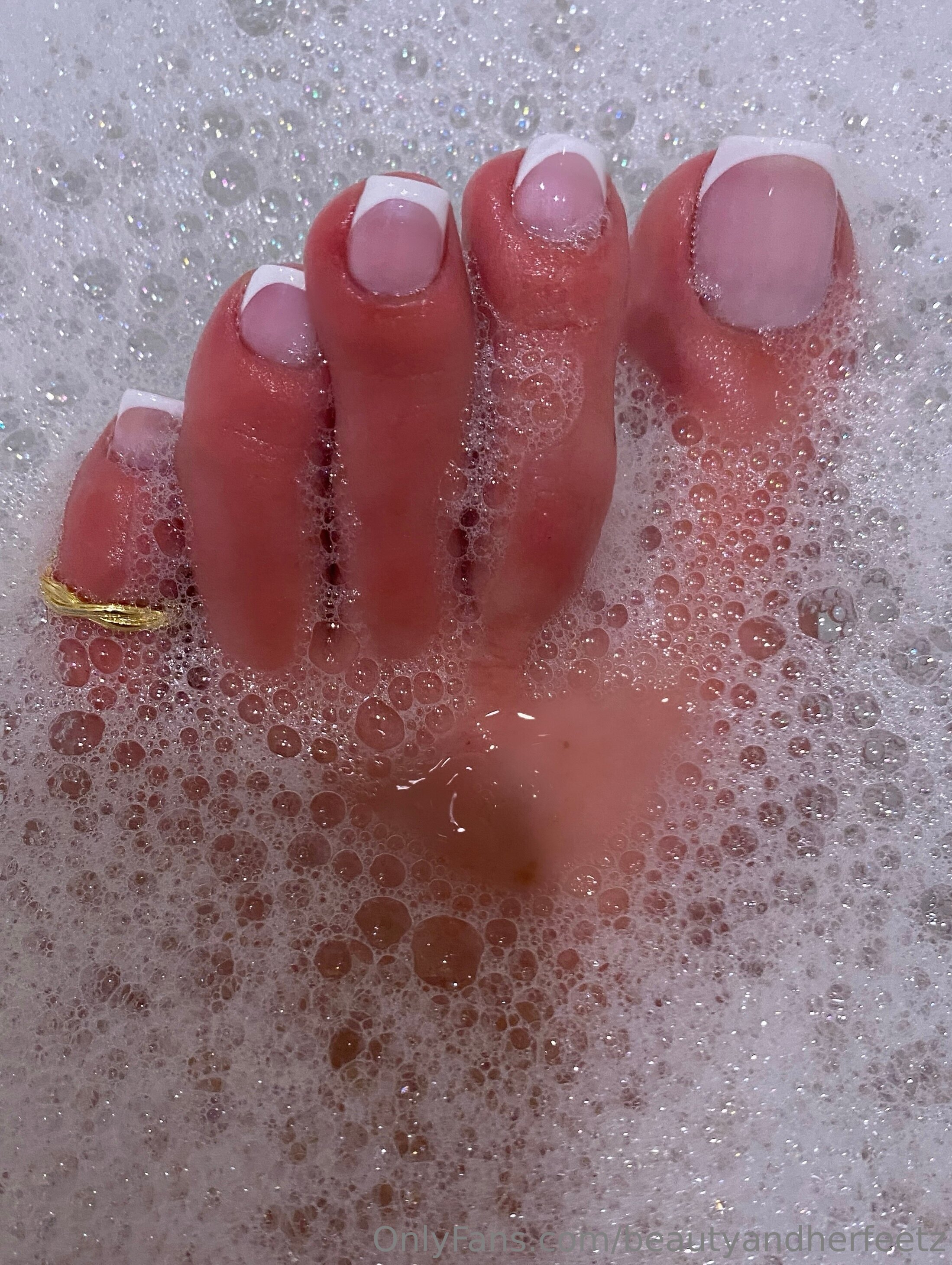 beautyandherfeetz feet