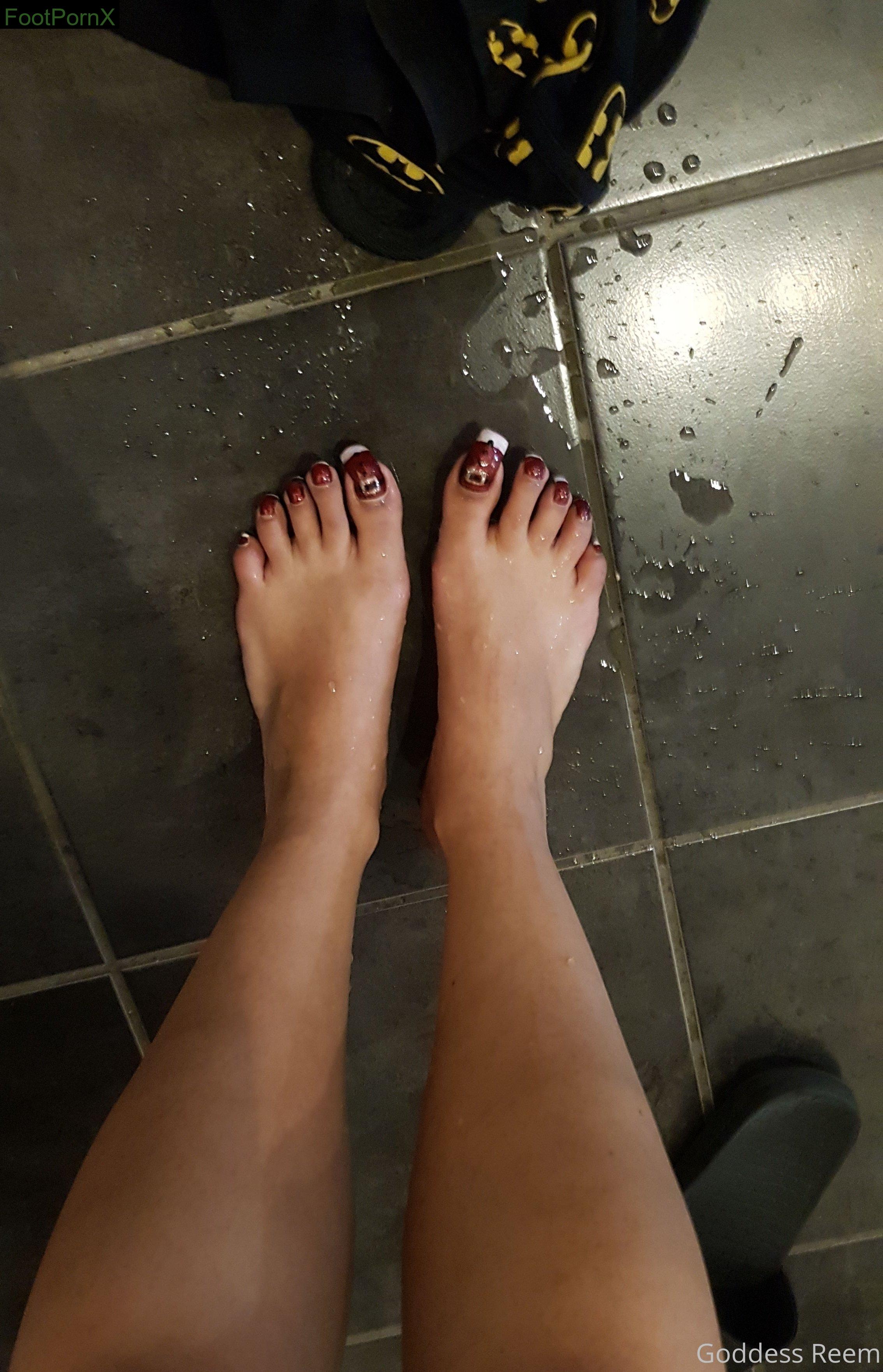 thegoddessreem_ feet