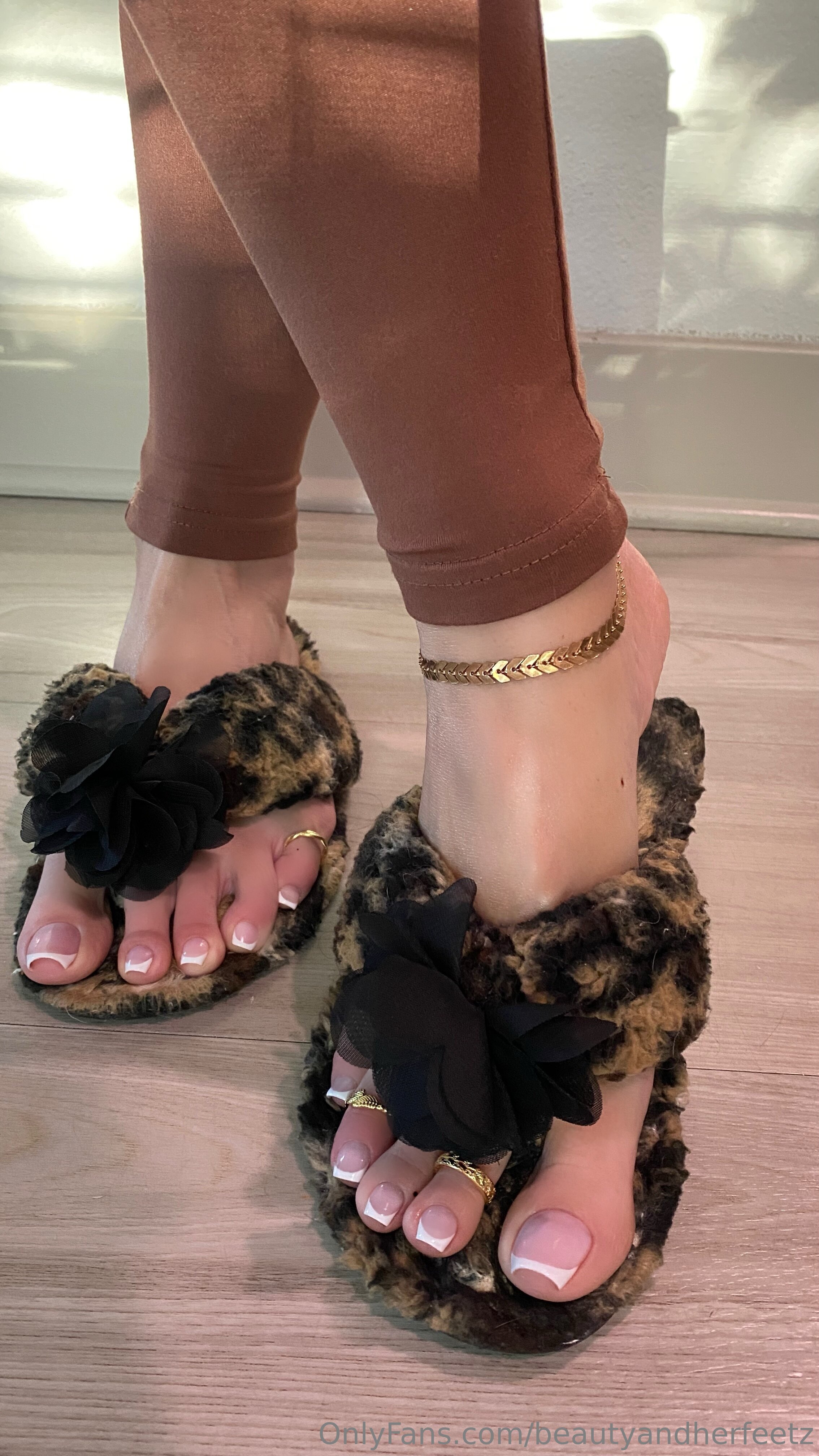 beautyandherfeetz feet