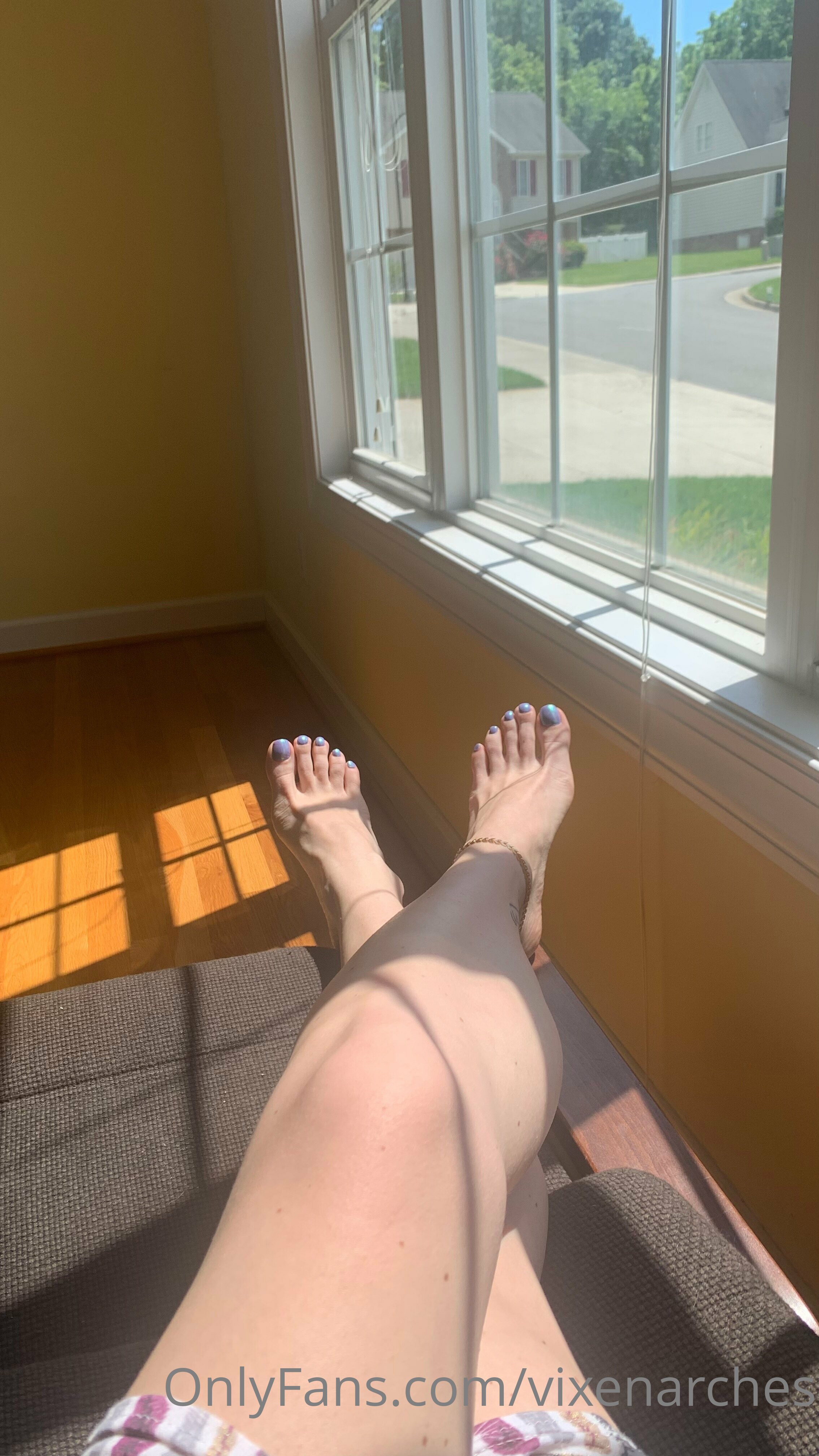 vixenarches feet