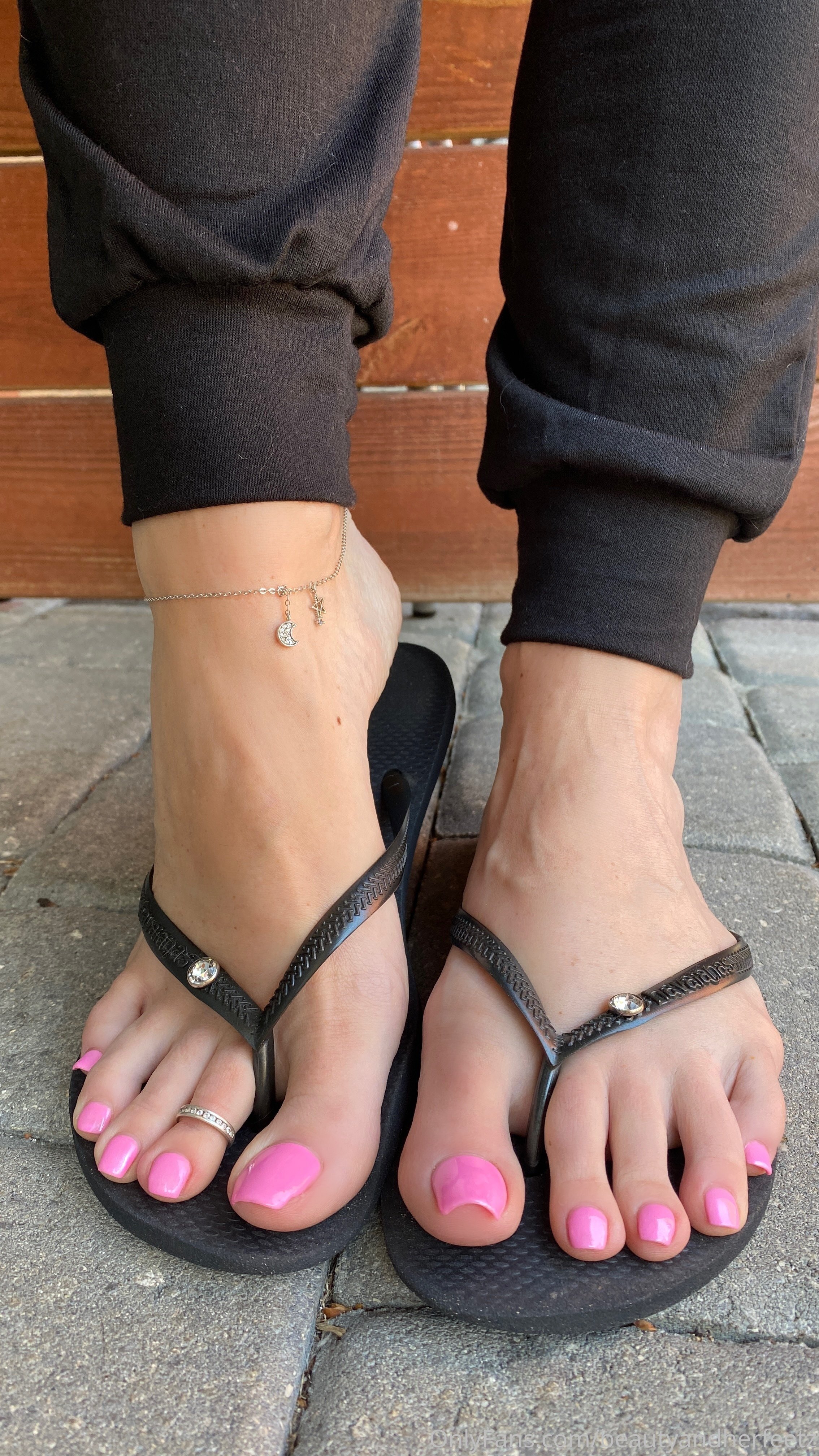 beautyandherfeetz feet