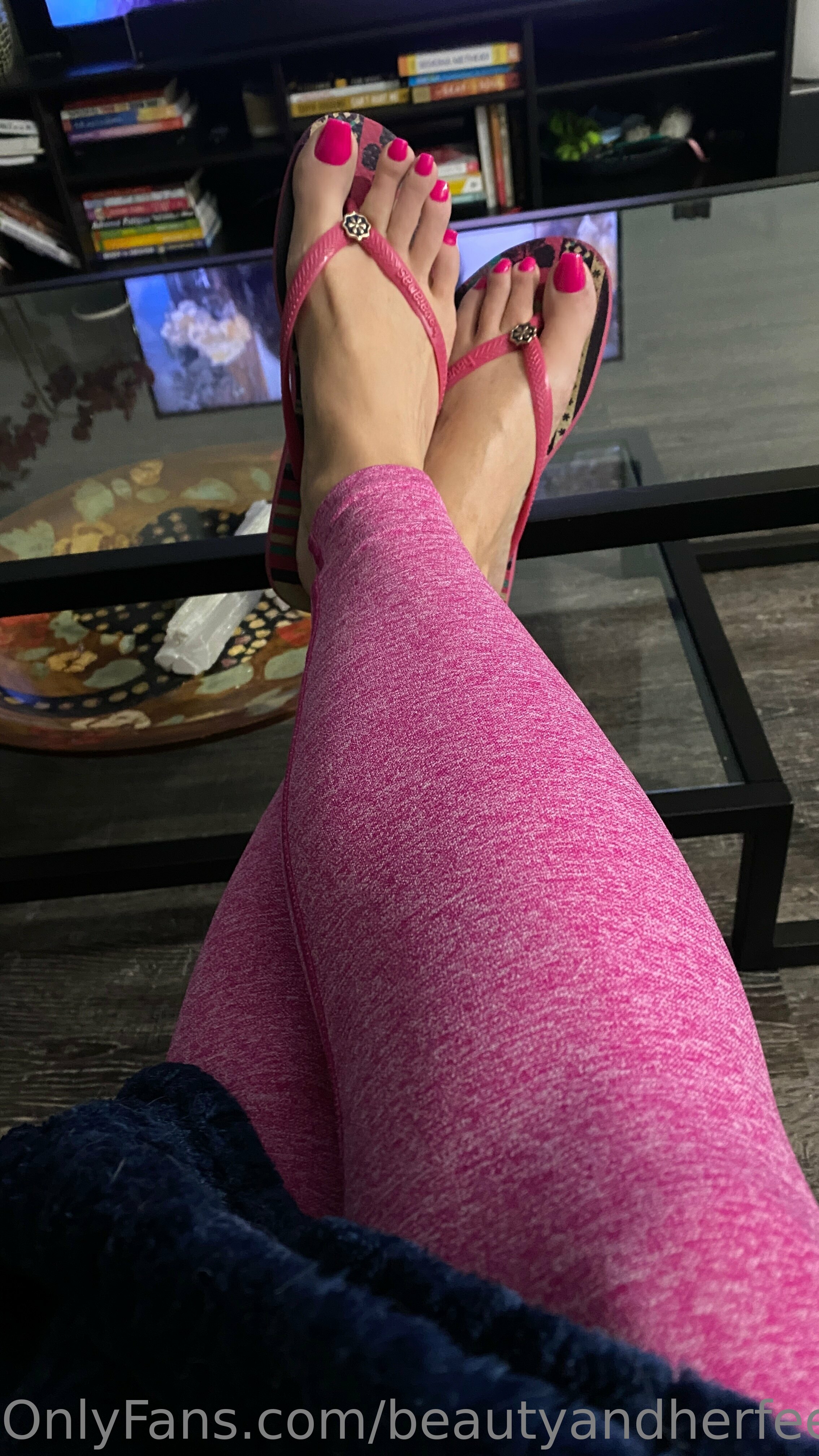 beautyandherfeetz feet