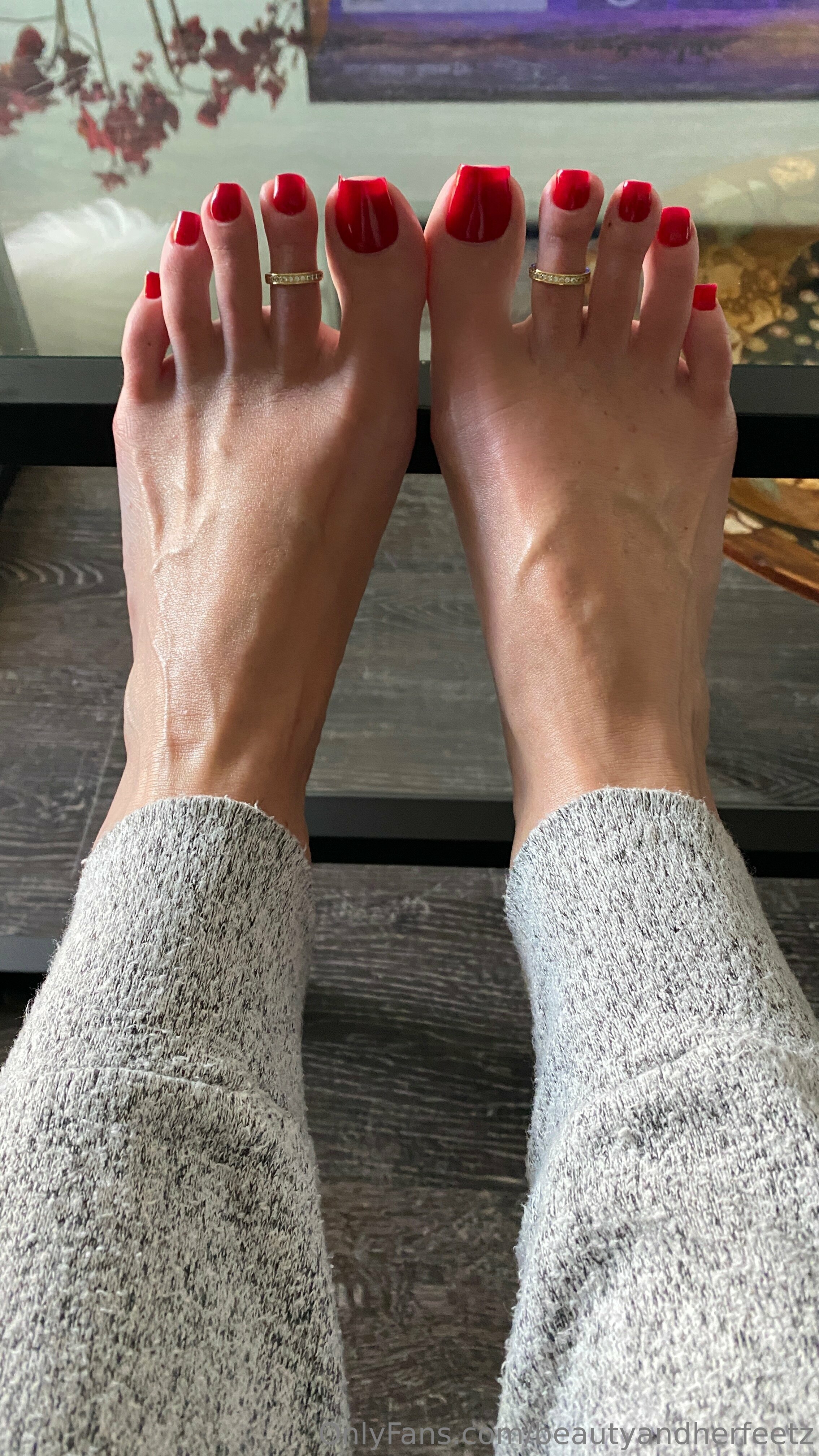 beautyandherfeetz feet