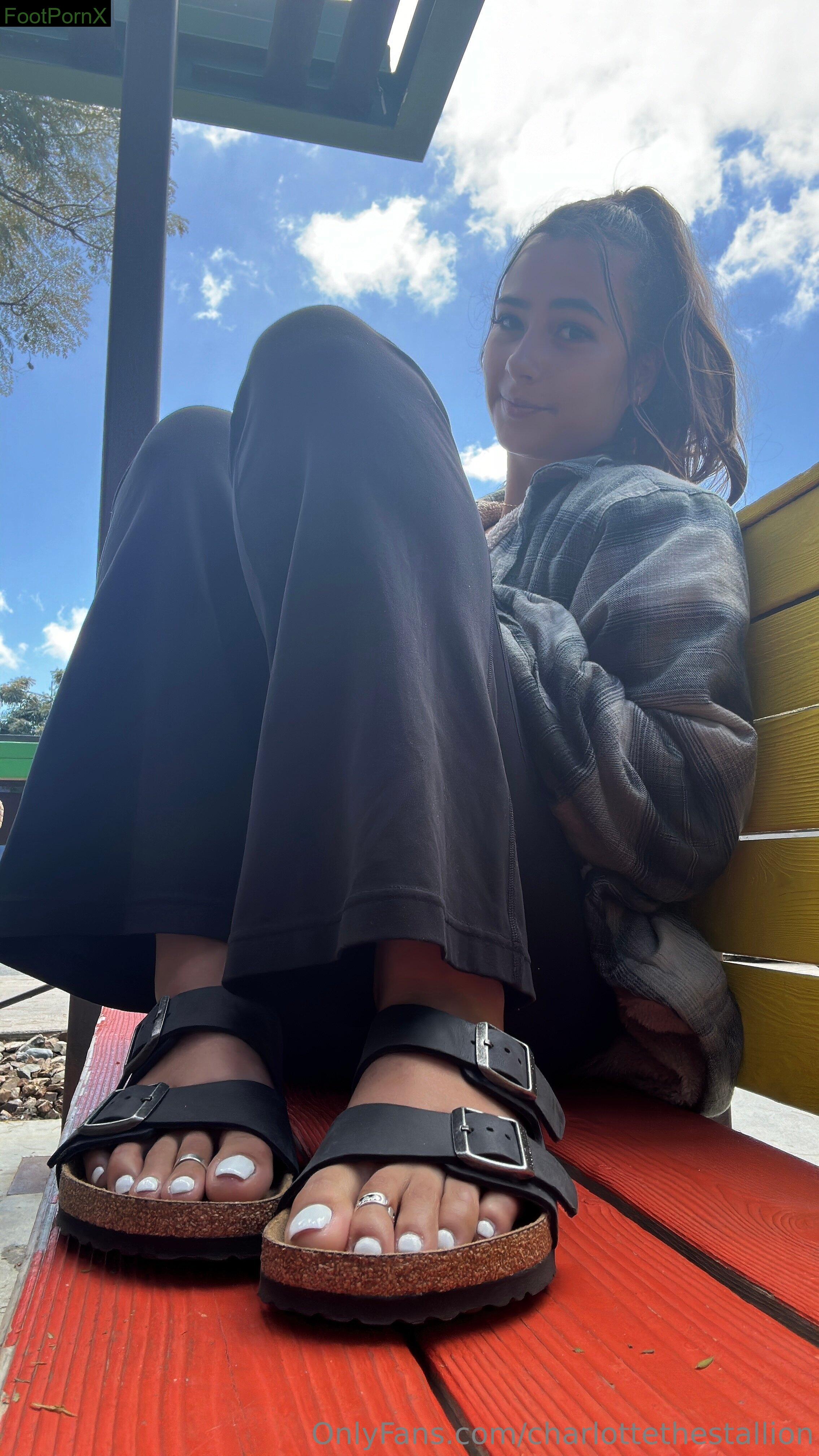 charlottethestallion feet