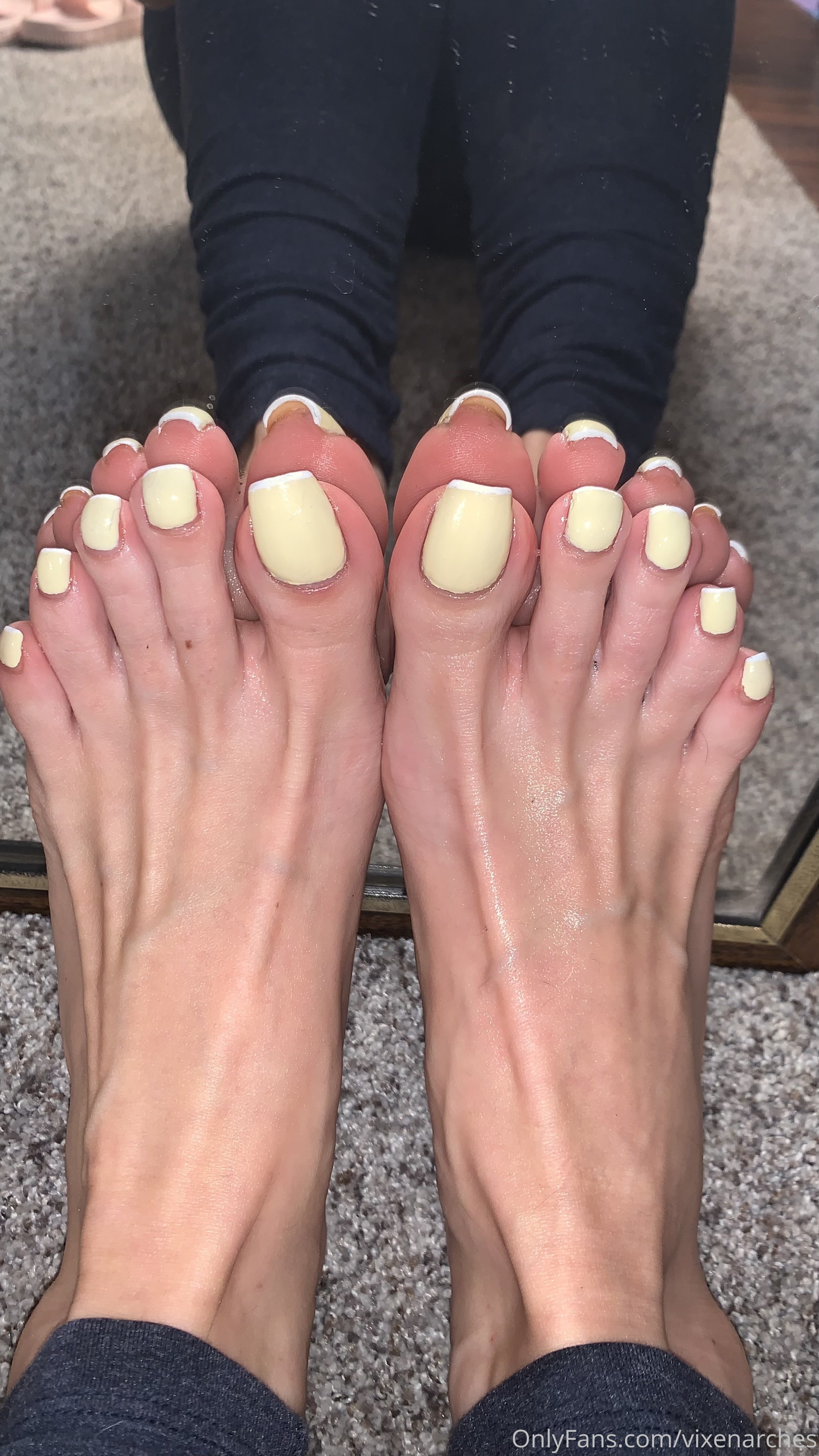 vixenarches feet