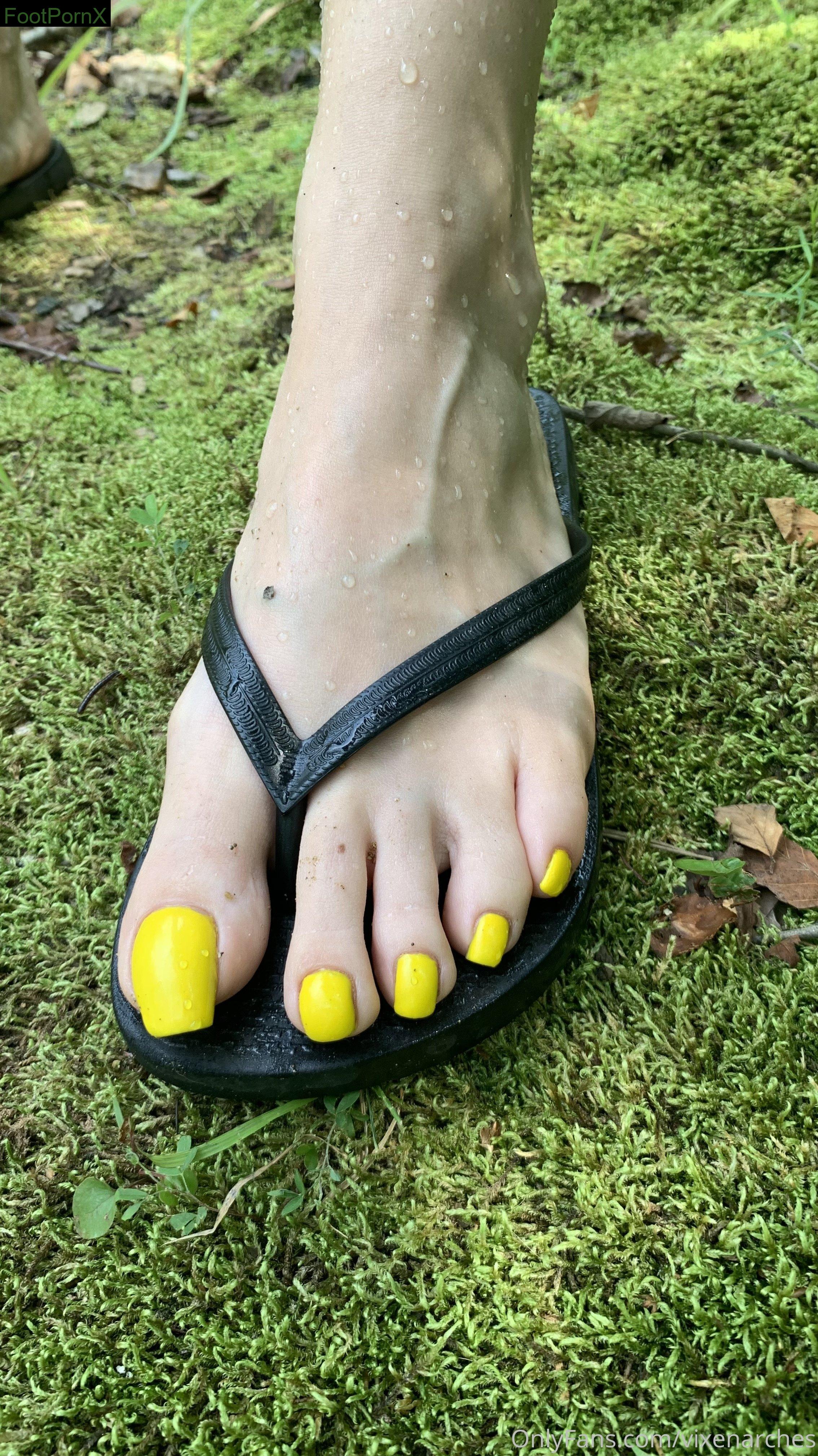 vixenarches feet