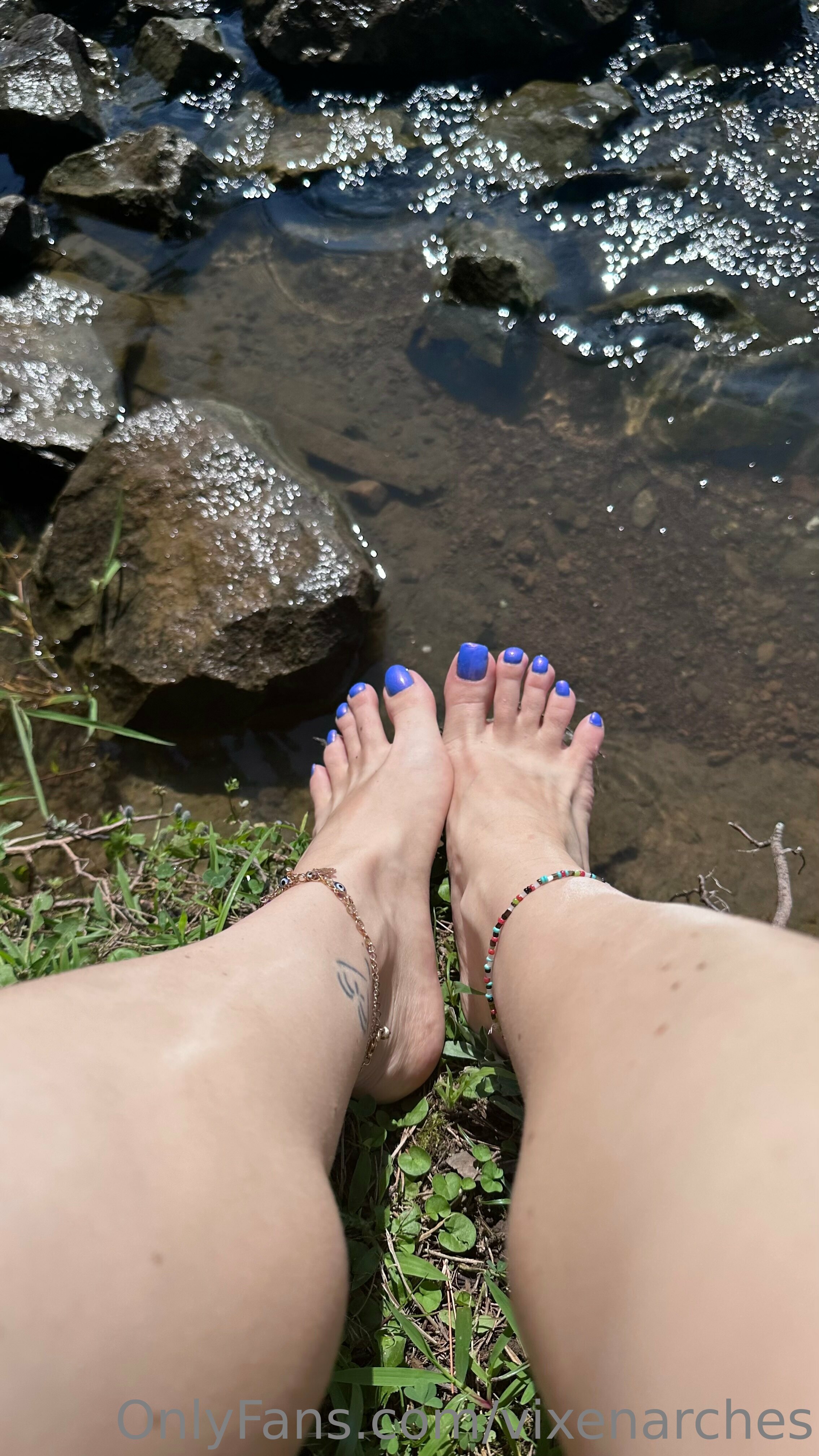 vixenarches feet