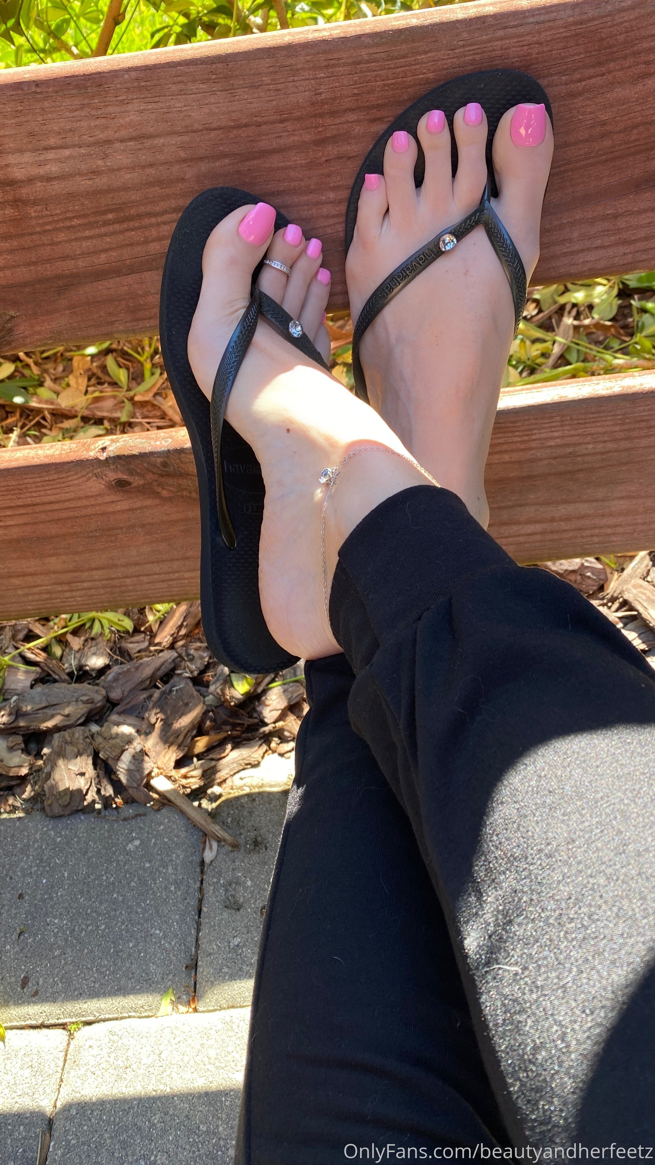 beautyandherfeetz feet