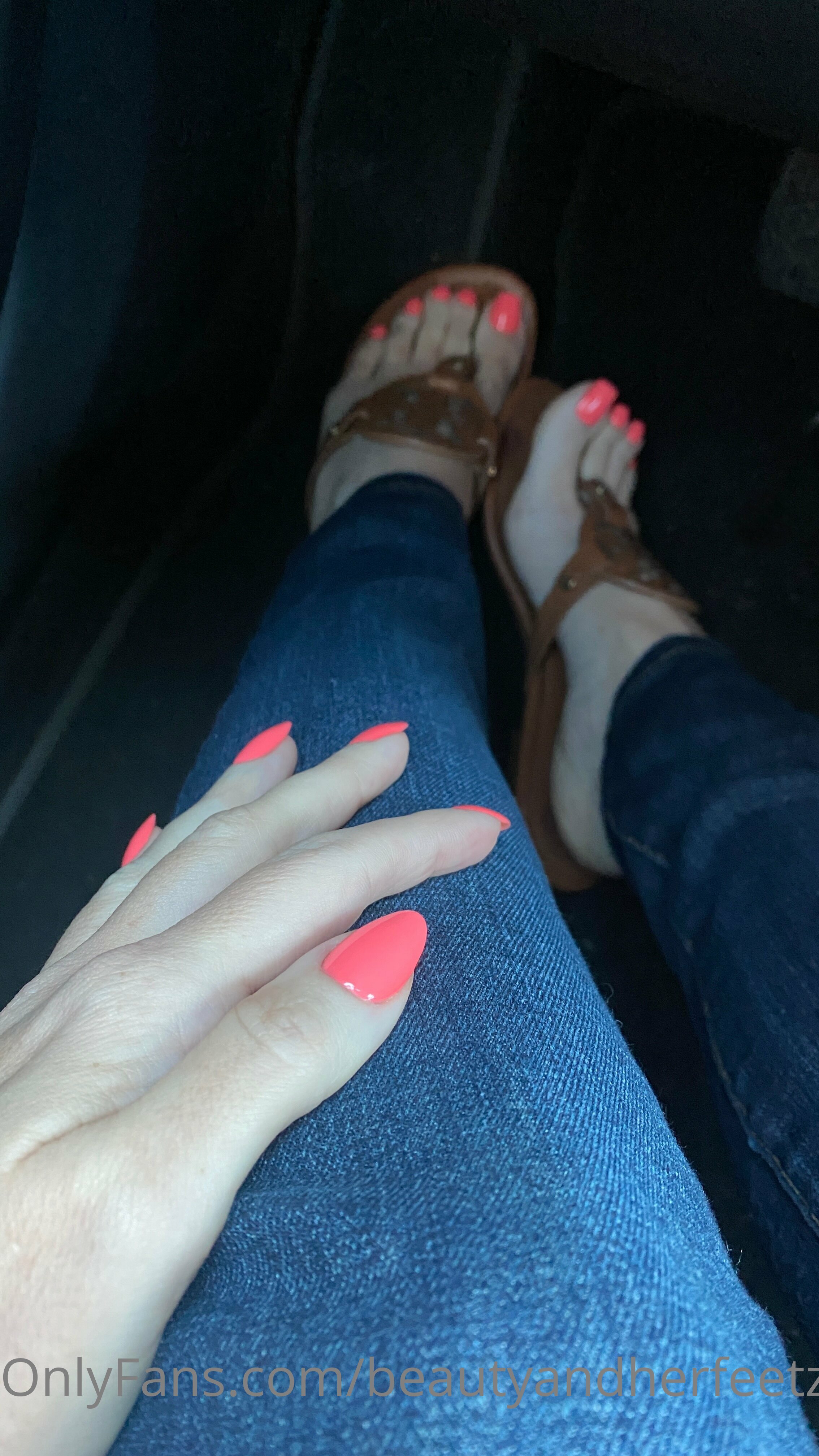 beautyandherfeetz feet