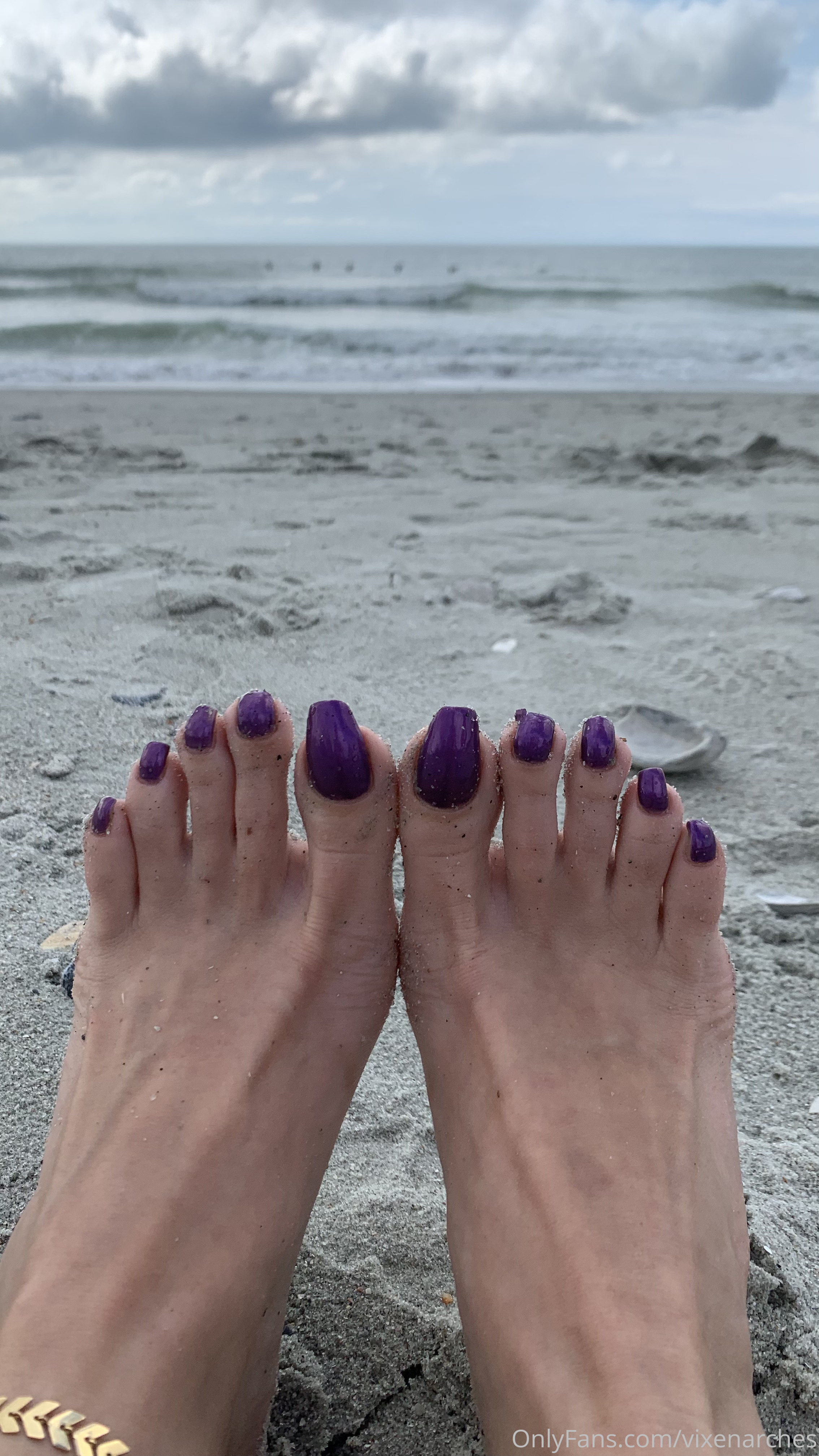 vixenarches feet