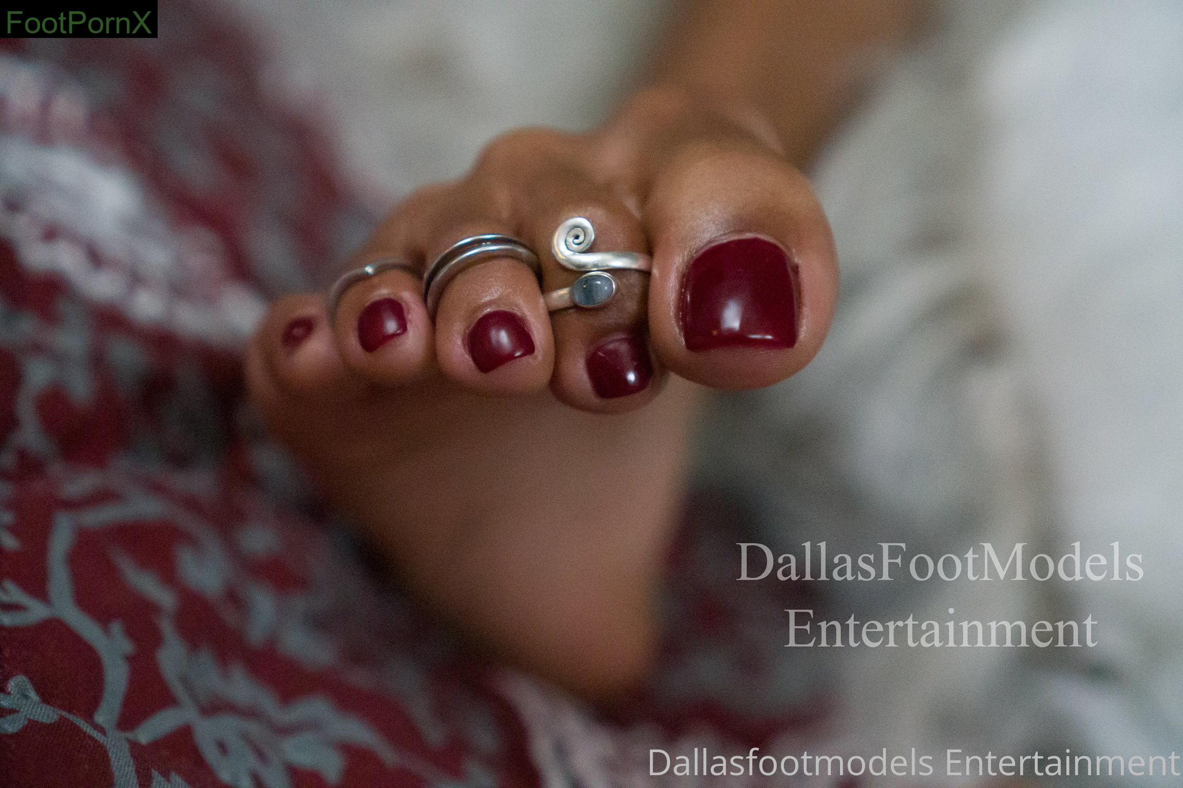 dallasfootmodelsent feet