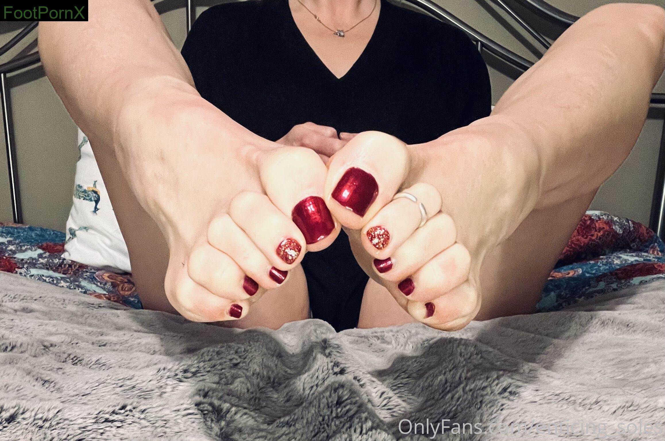 enticing_soles feet