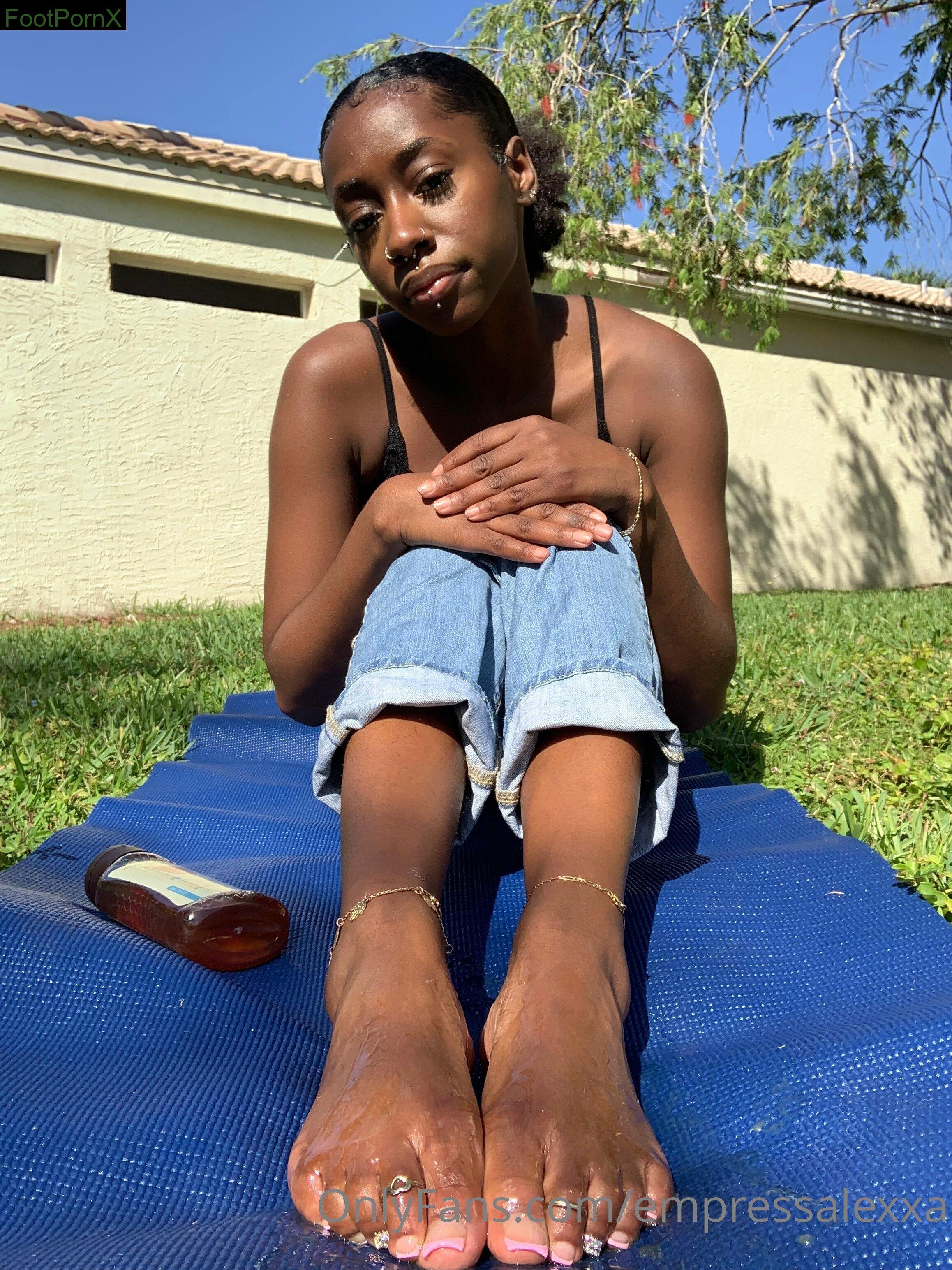 empressalexxa feet