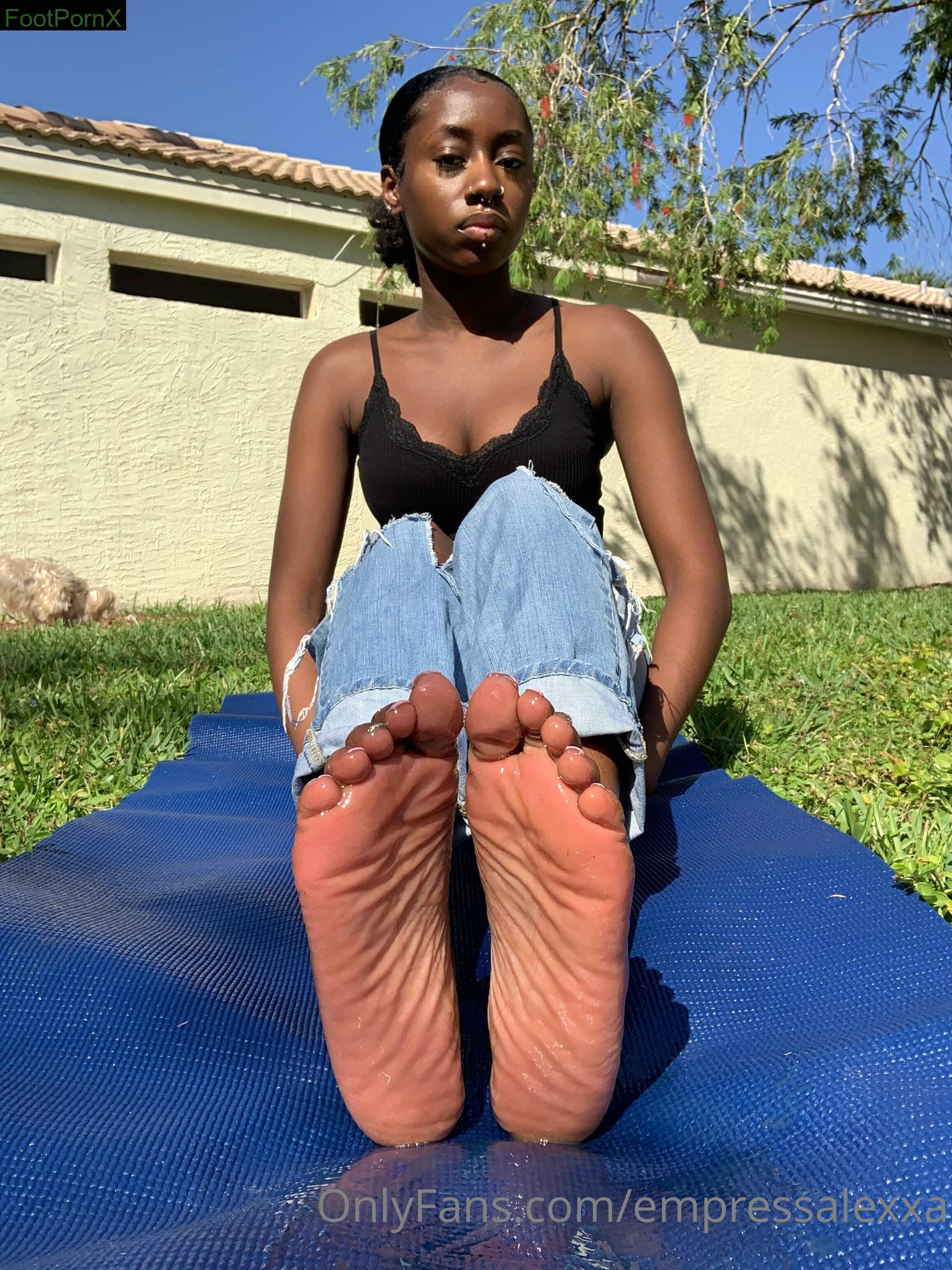 empressalexxa feet