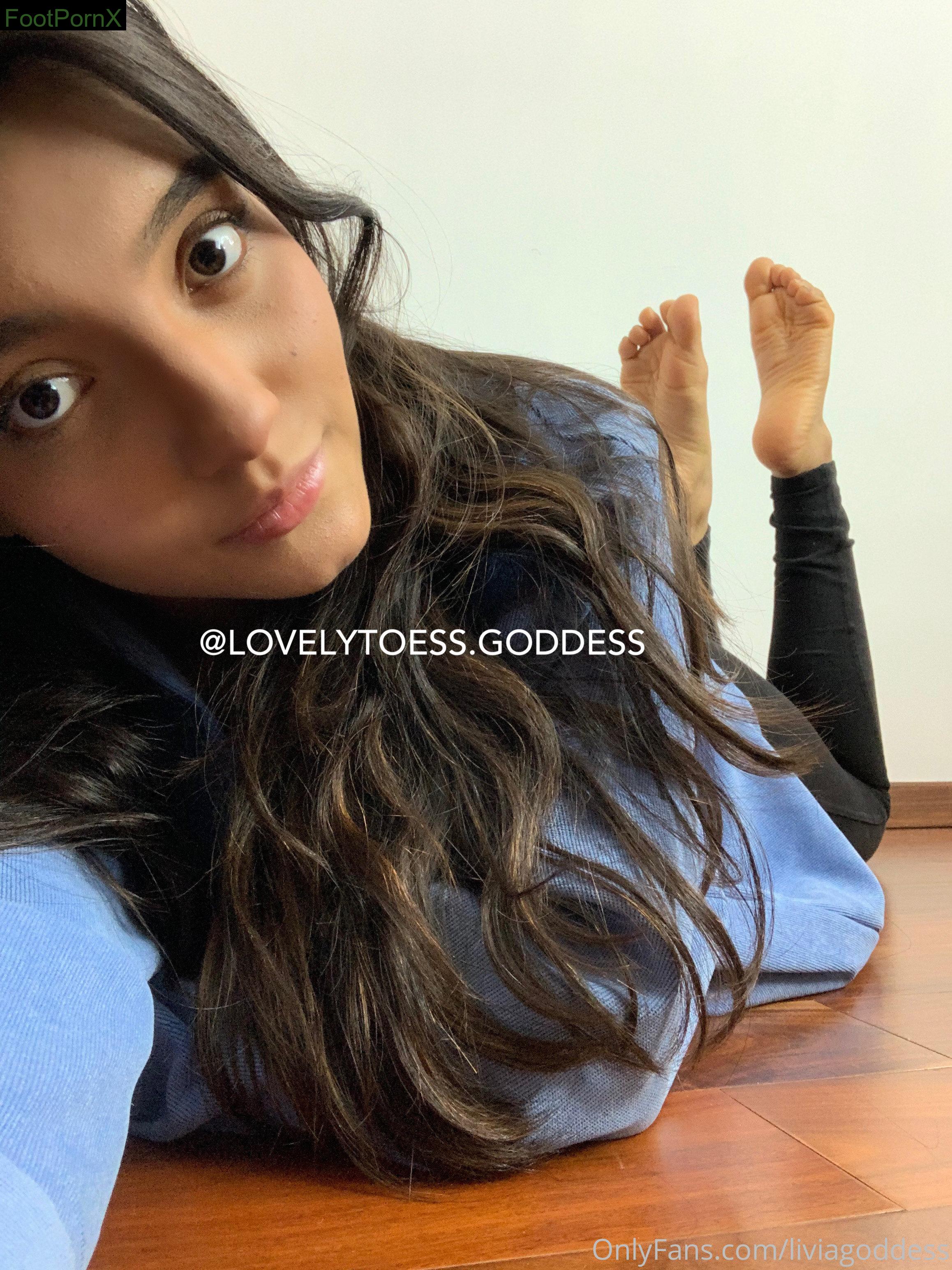 liviagoddess feet