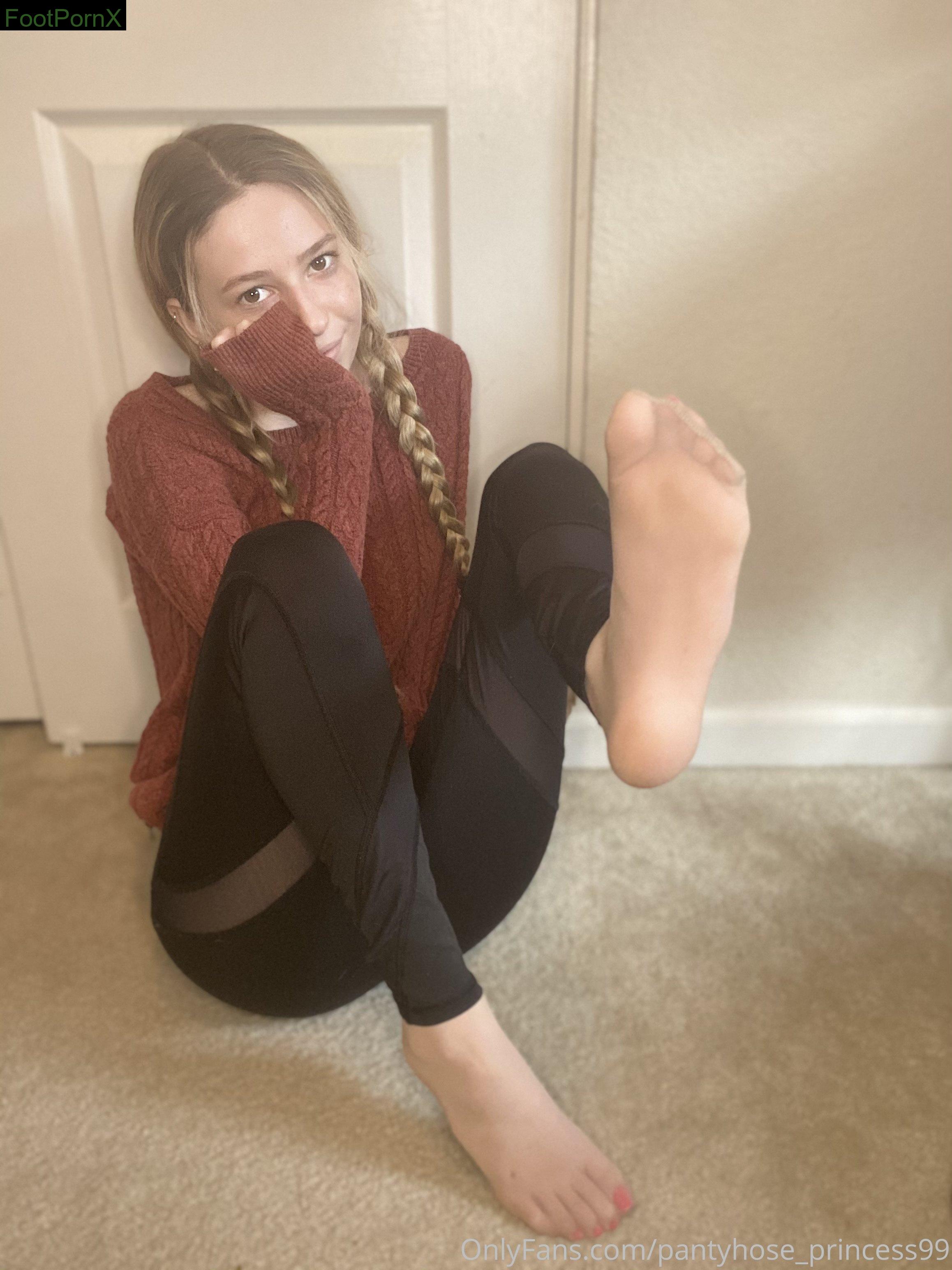 pantyhose_princess99 feet