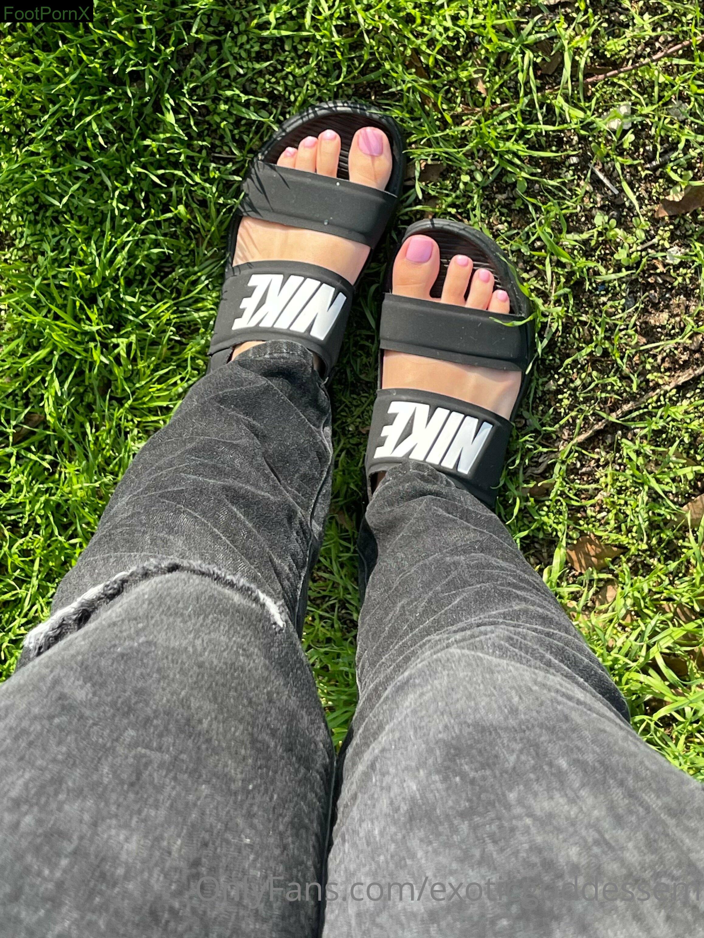 exoticgoddessem feet