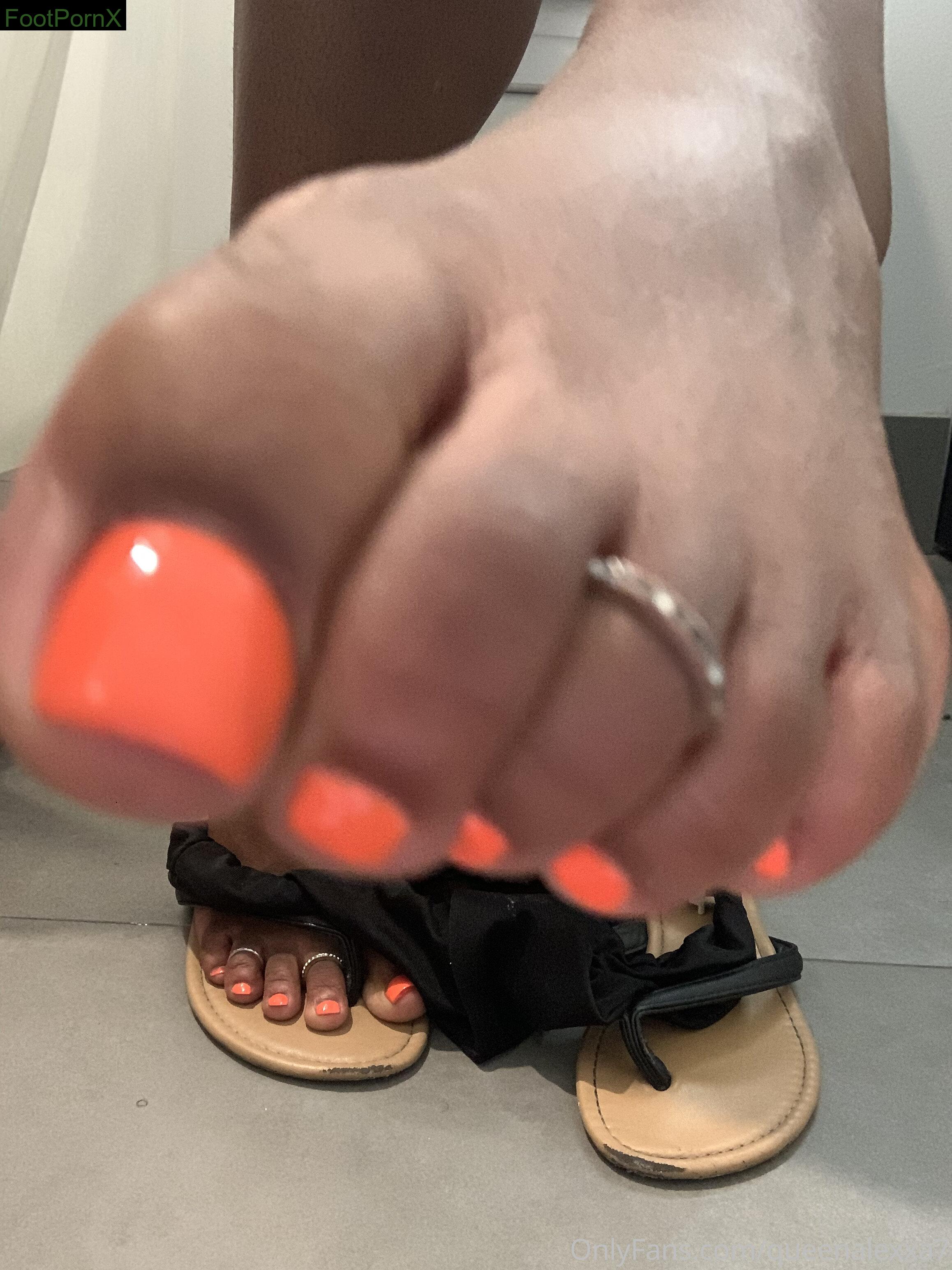 empressalexxa feet