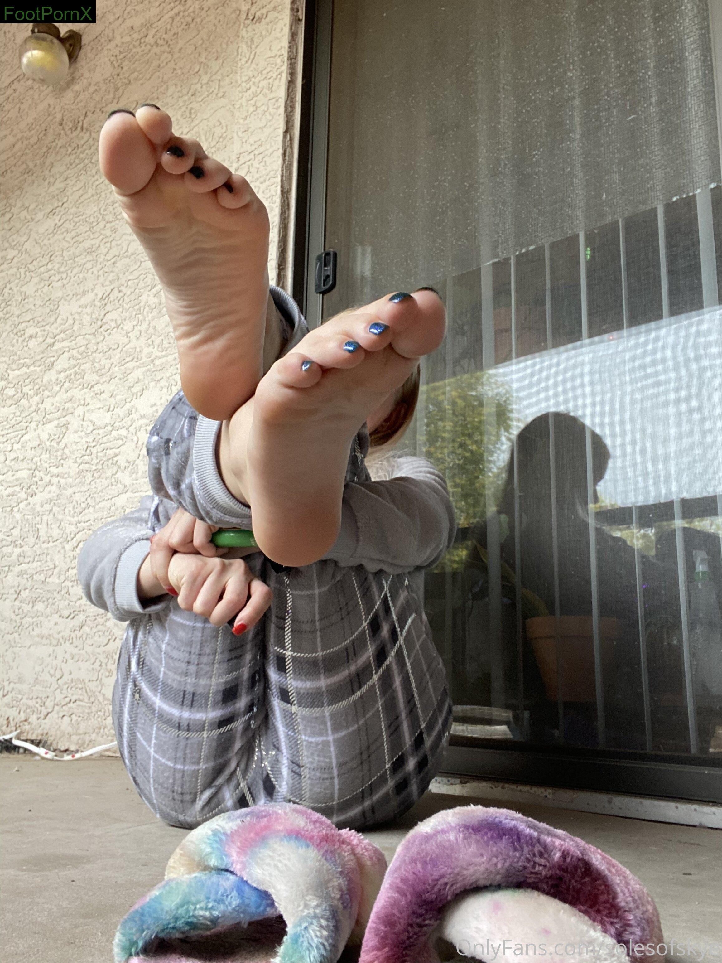 solesofskye feet