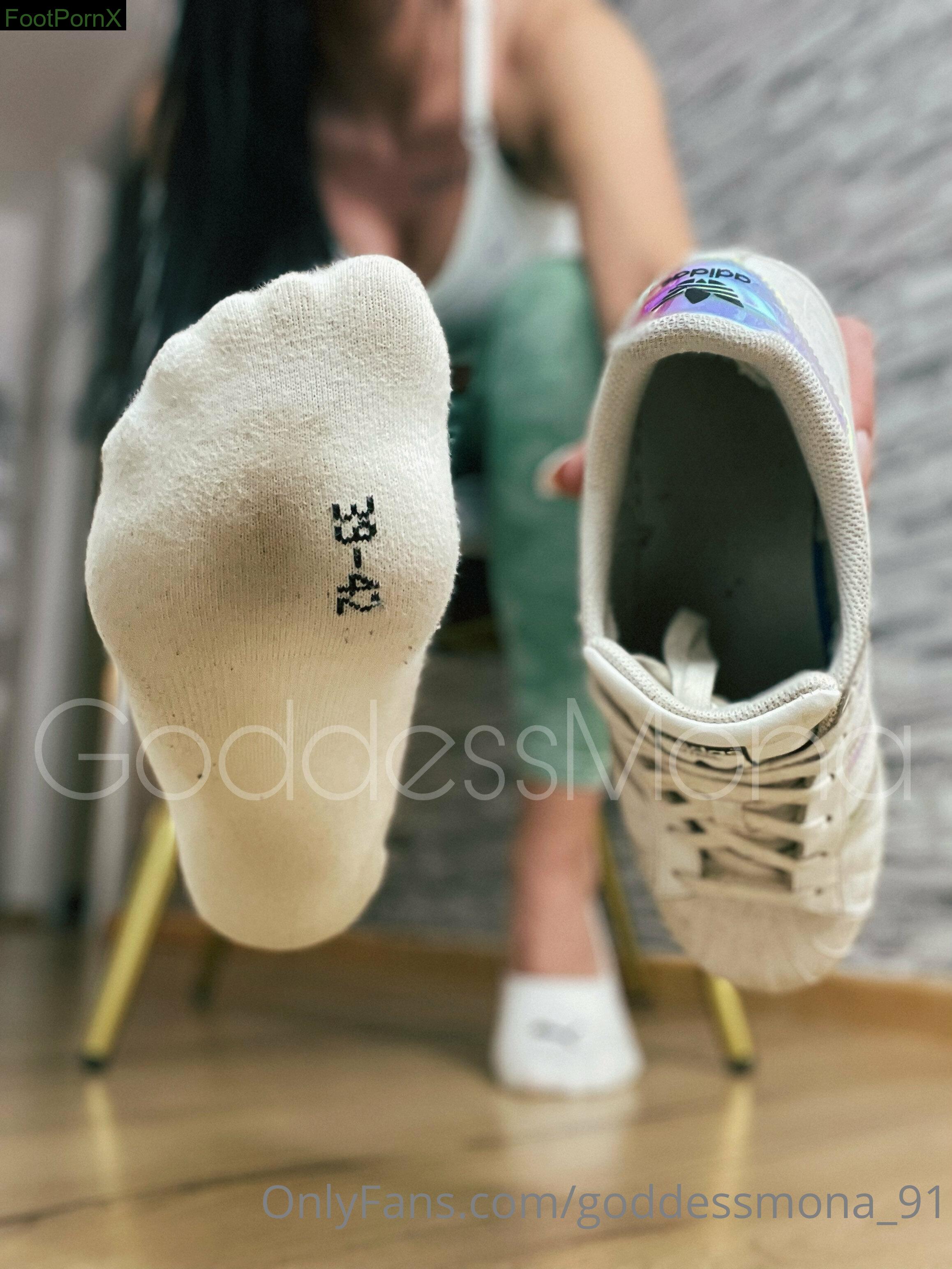 goddessmona_91 feet