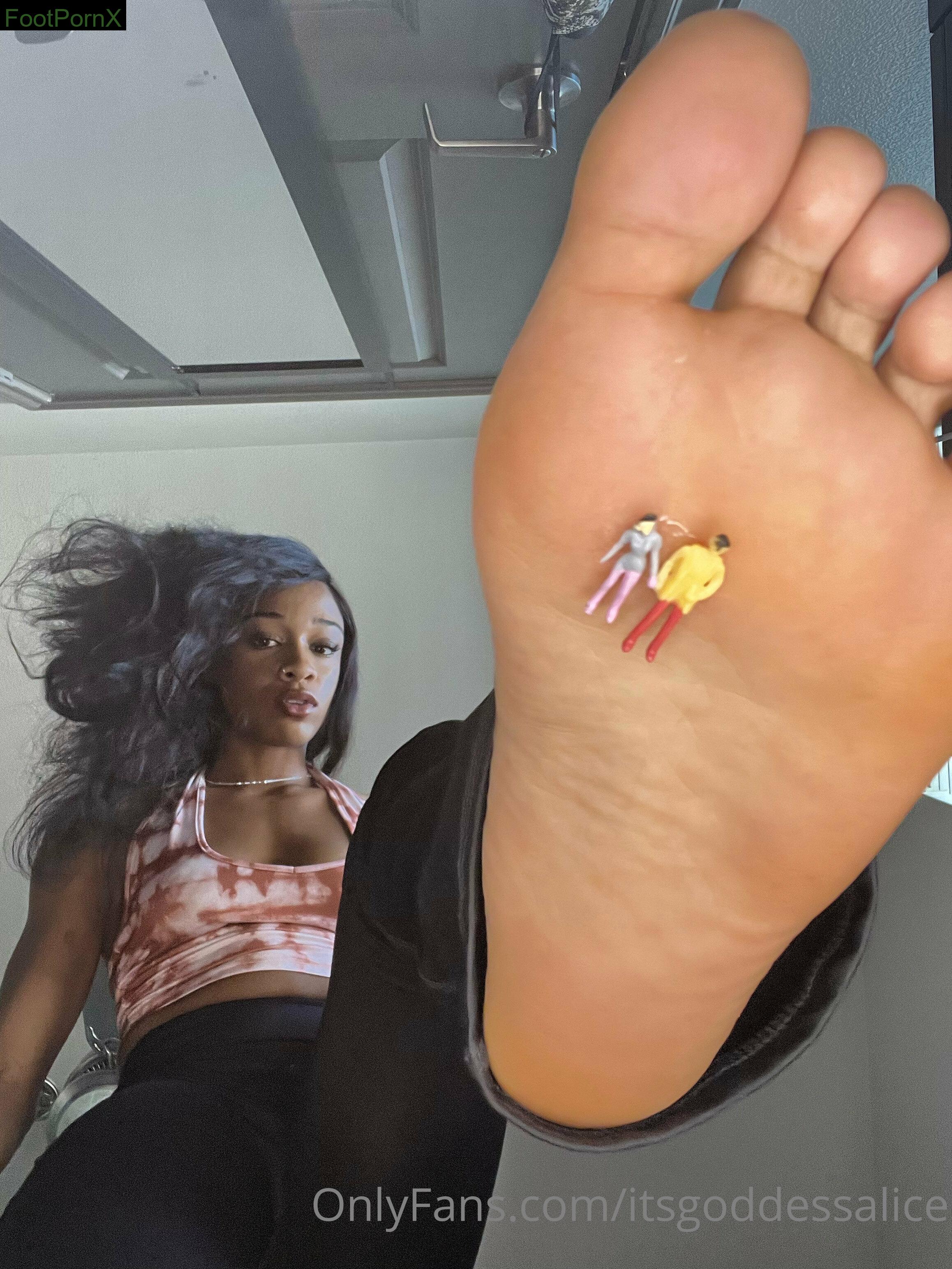 itsgoddessalice feet