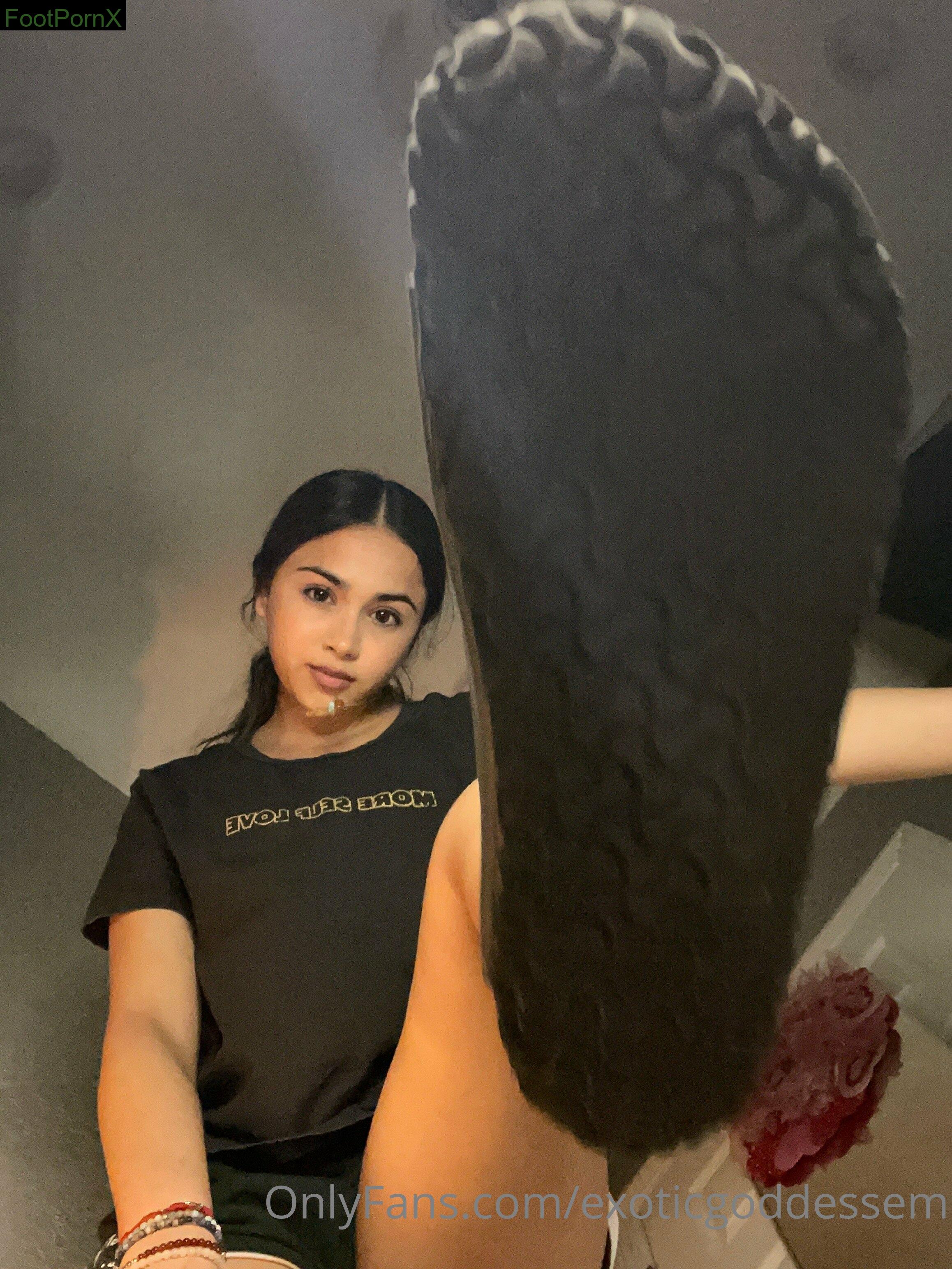 exoticgoddessem feet