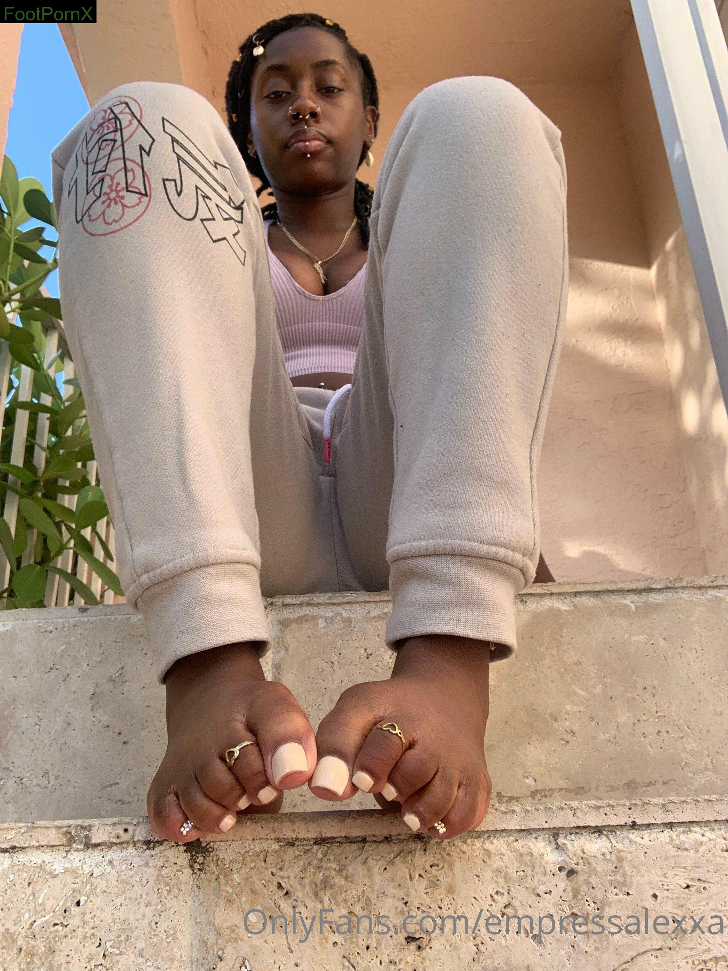 empressalexxa feet