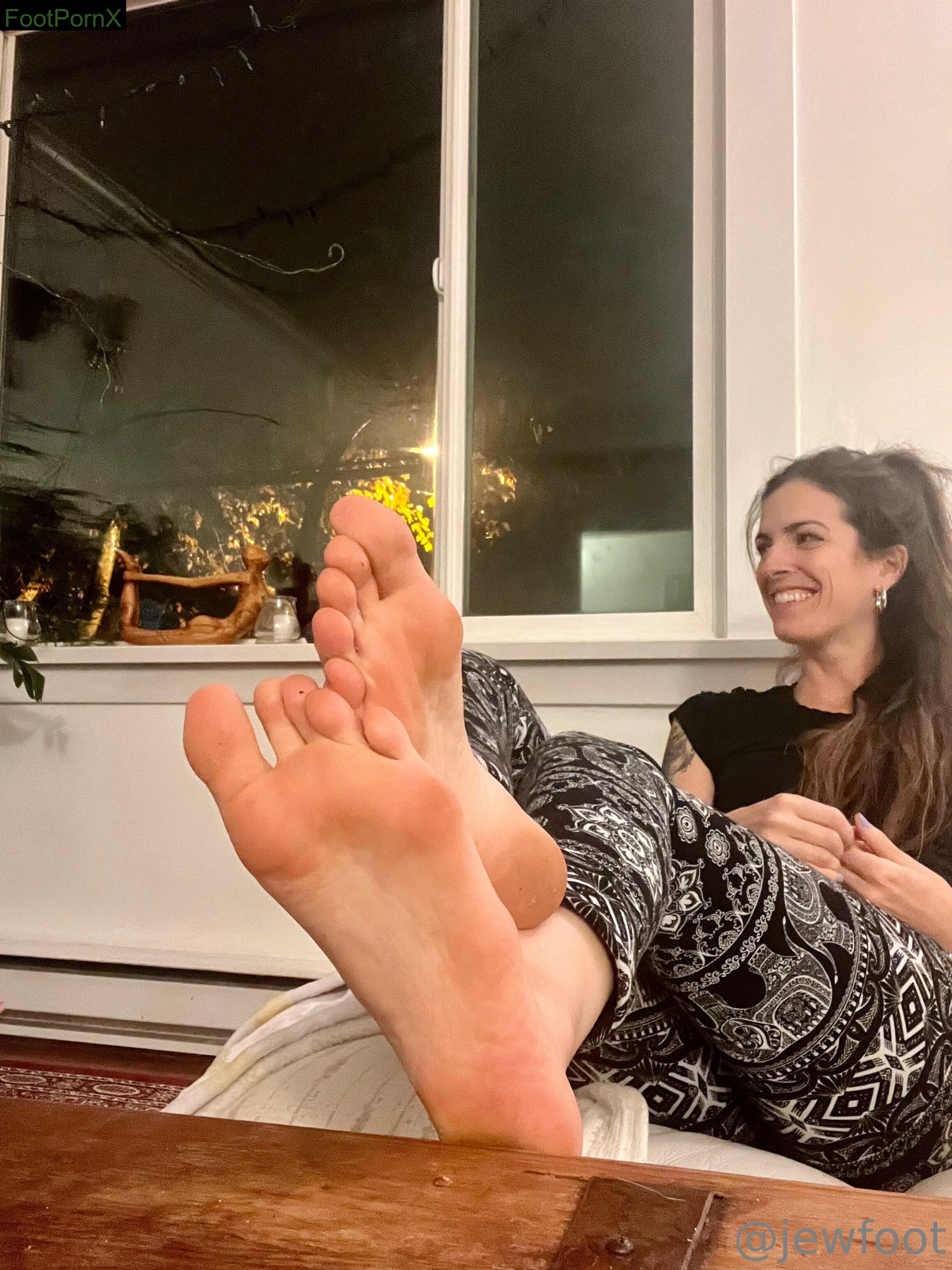 jewfoot feet